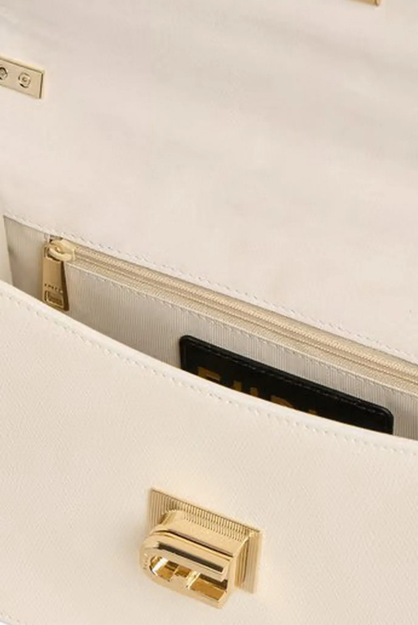 Женская белая кожаная сумка 4