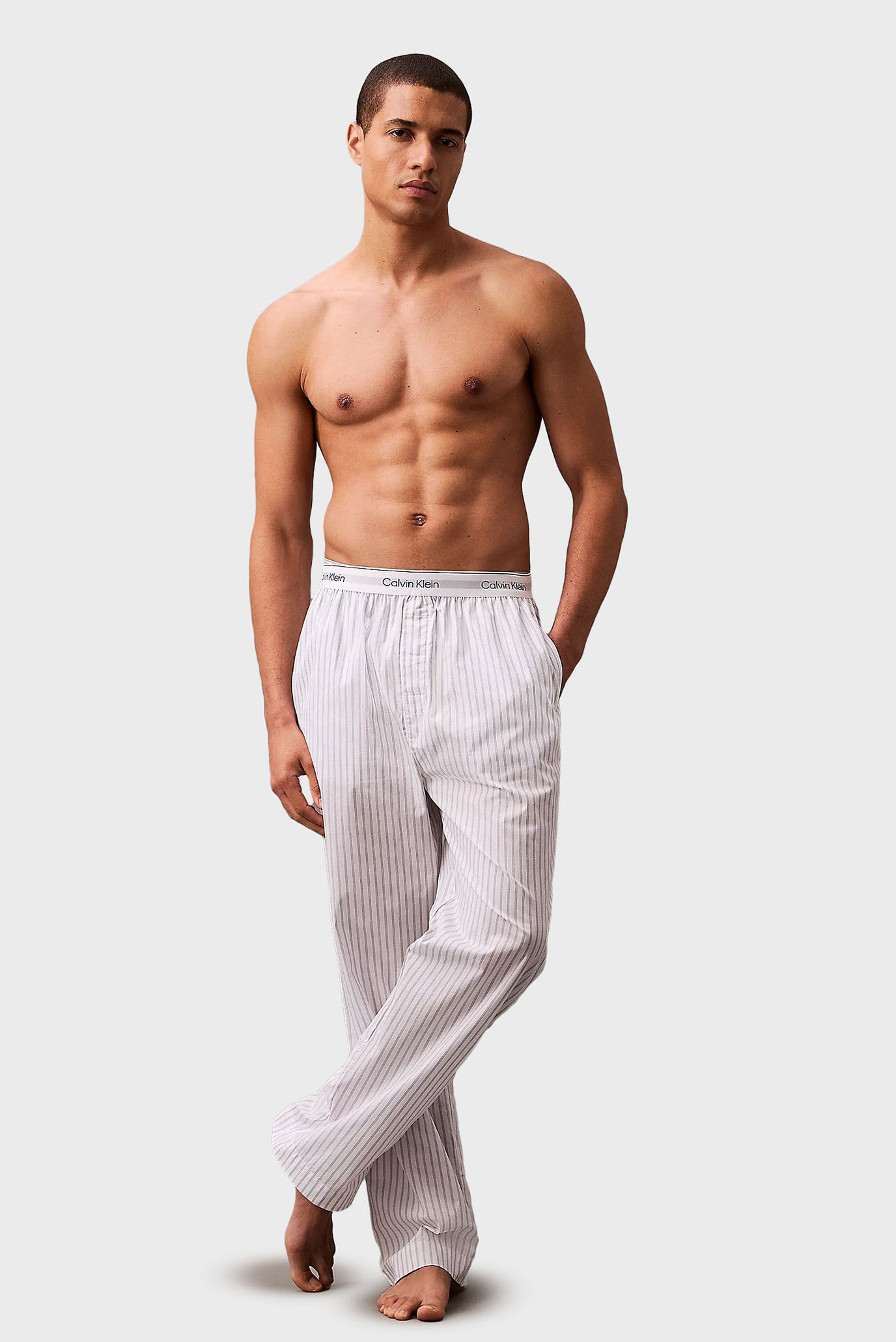 Мужские светло-серые брюки в полоску SLEEP PANT Серый M Calvin Klein LV00NM2830 Мужские светло-серые брюки в полоску SLEEP PANT Серый M Calvin Klein LV00NM2830