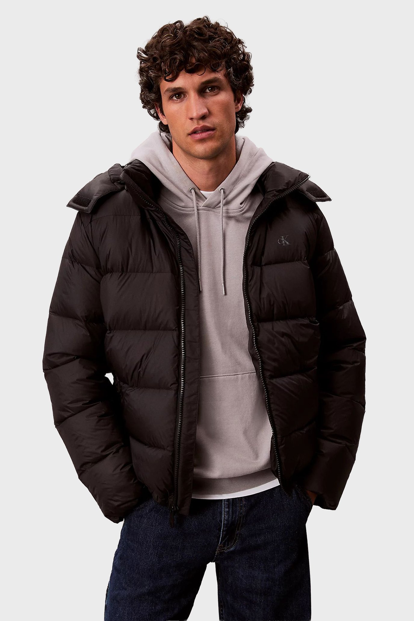 Мужской черный пуховик ZIP OFF Черный L Calvin Klein Jeans LV04RC518G Мужской черный пуховик ZIP OFF Черный L Calvin Klein Jeans LV04RC518G