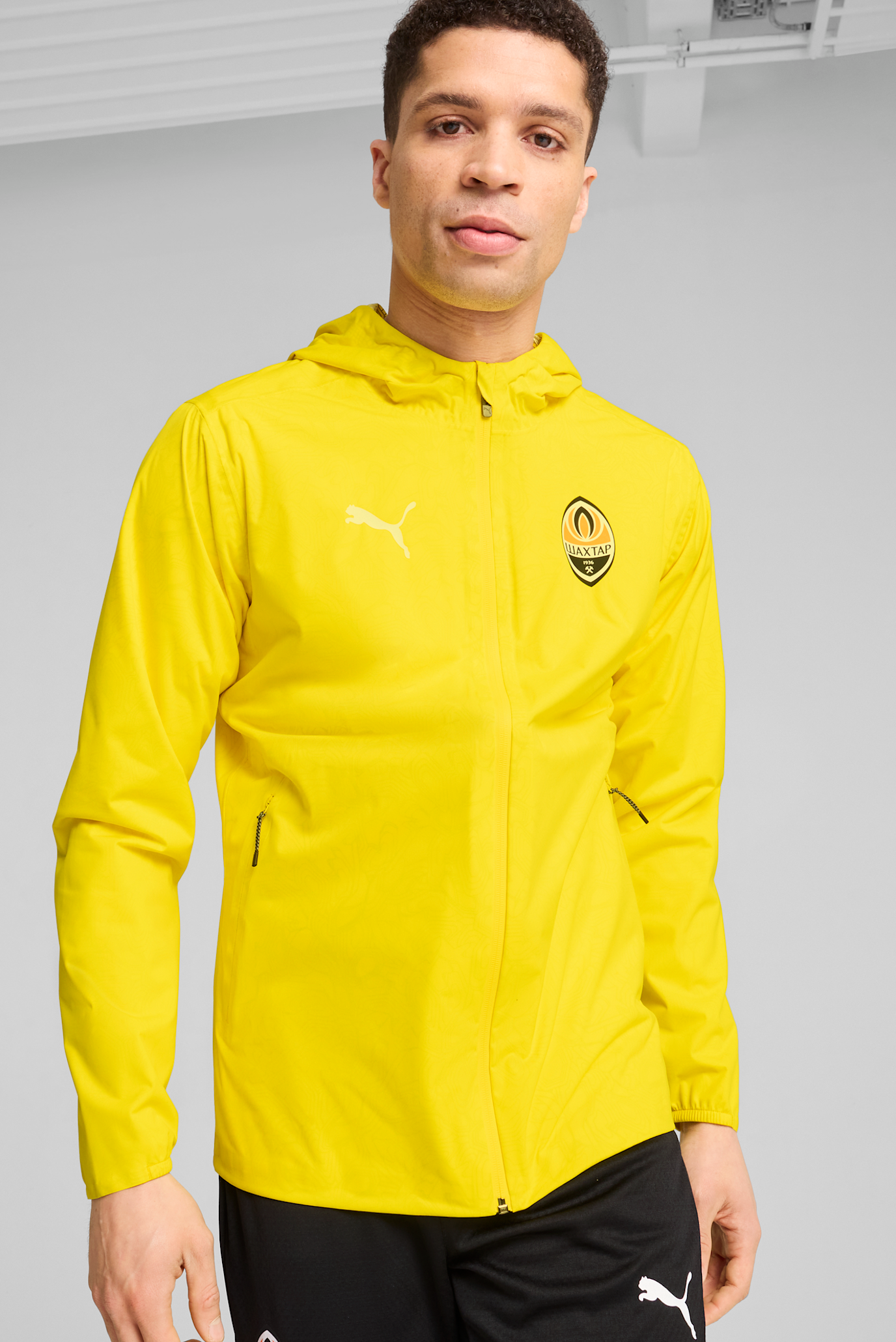 Чоловіча жовта куртка FC Shakhtar Donetsk Training Rain Jacket Men 1