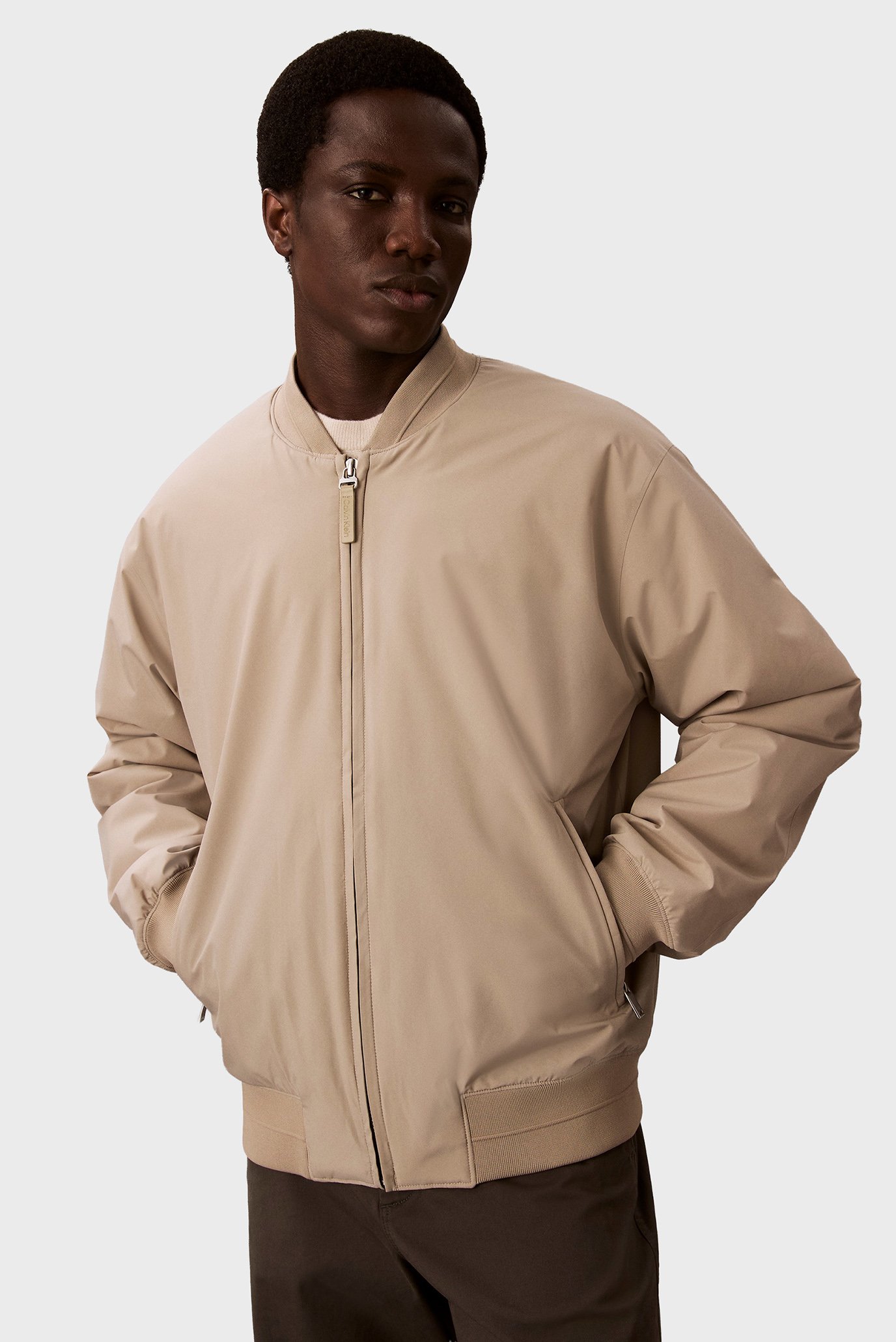 Мужской бежевый бомбер LS SPORTSWEAR HERO Бежевый L Calvin Klein LV04LC513G Мужской бежевый бомбер LS SPORTSWEAR HERO Бежевый L Calvin Klein LV04LC513G