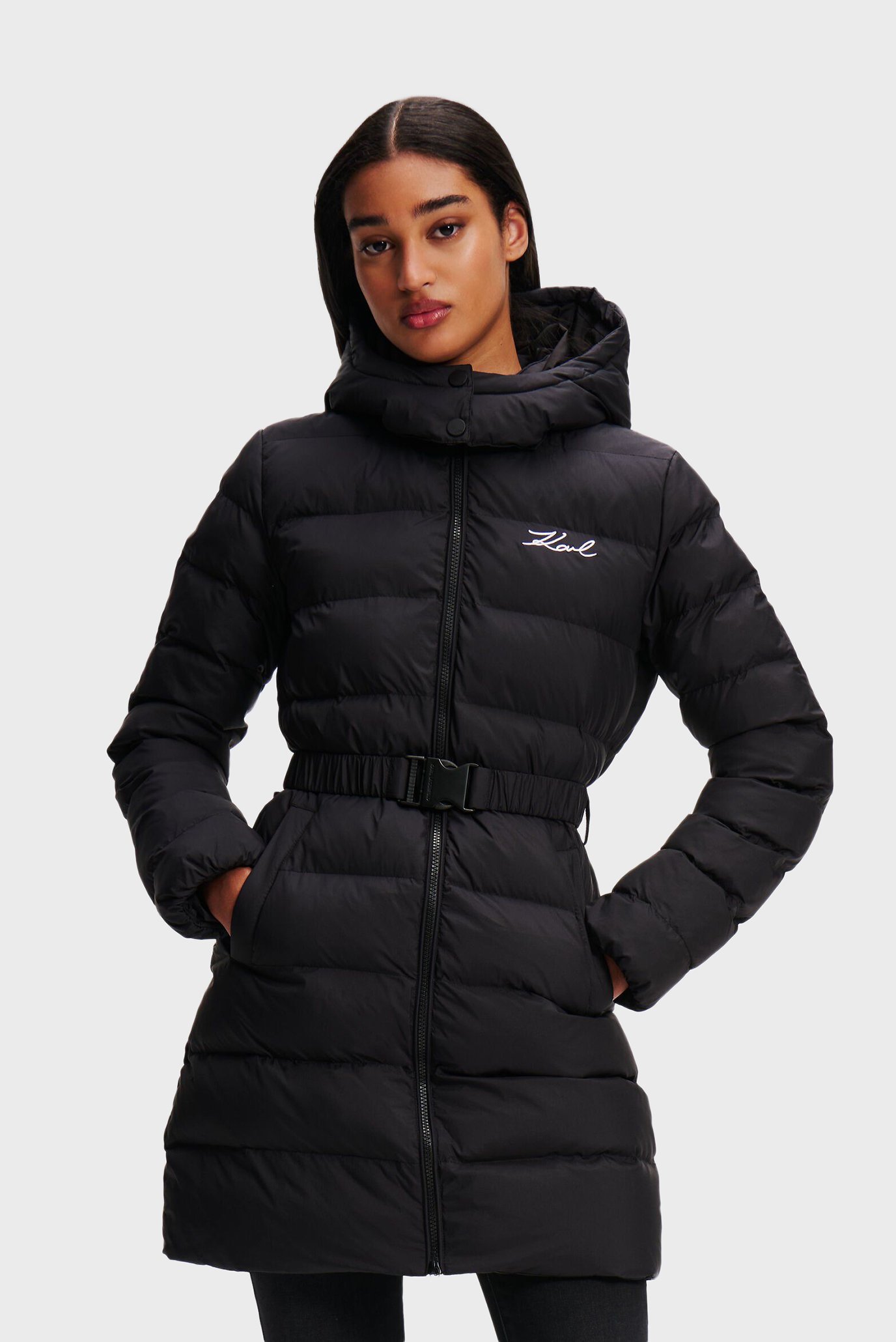 Женская черная куртка LIGHTWEIGHT LONG PUFFER 1