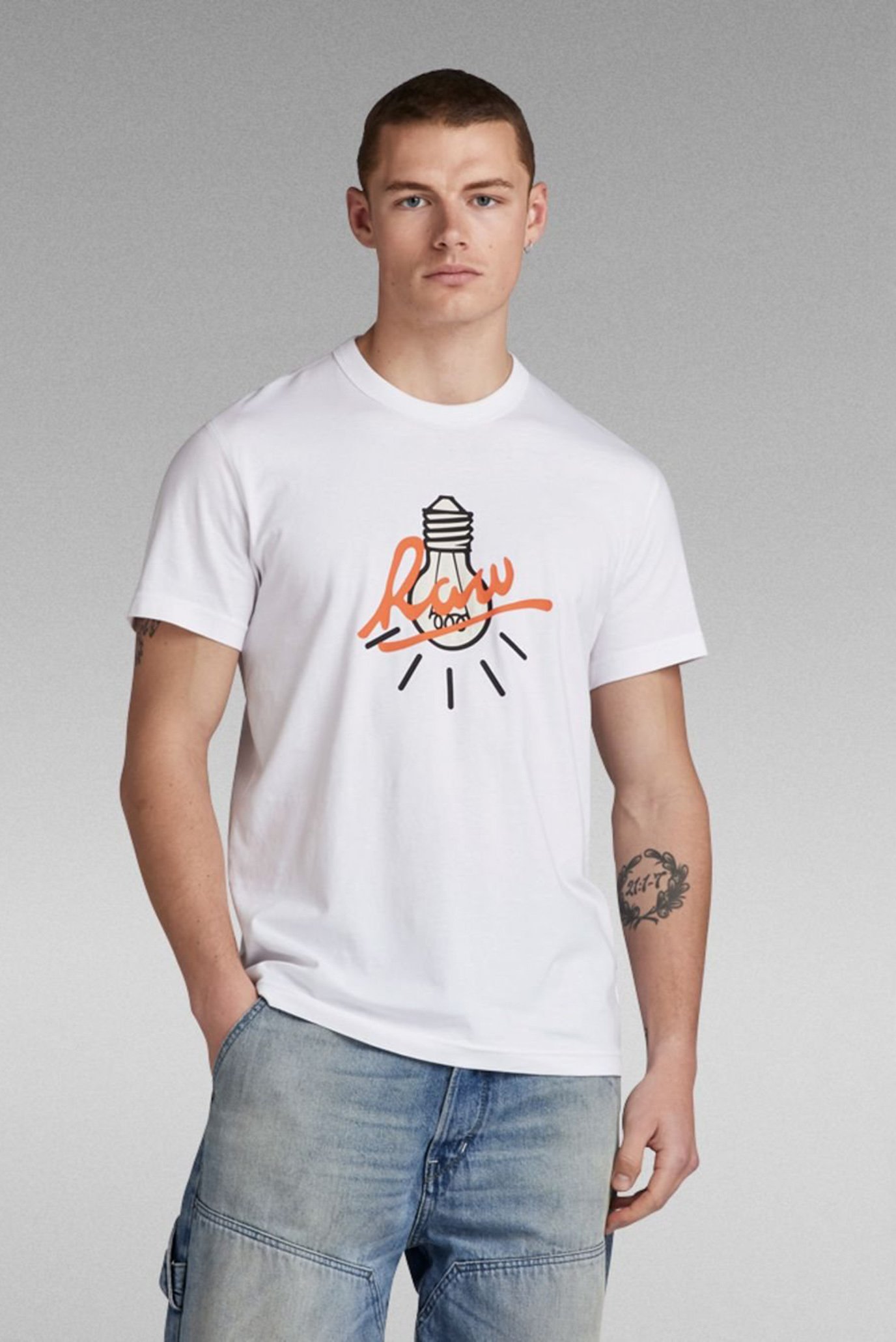 Мужская белая футболка Light bulb r t 1