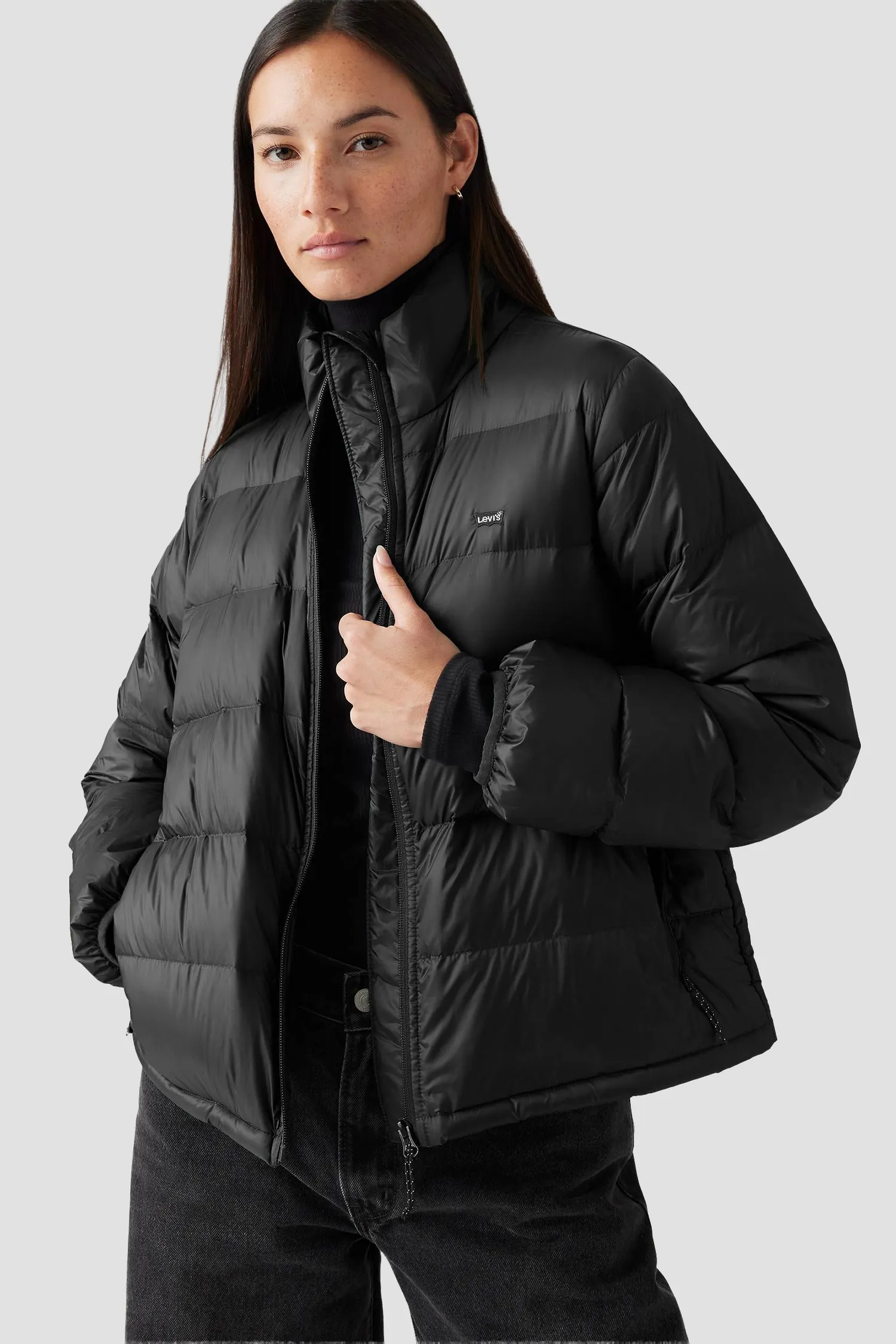 Жіноча чорна куртка 4