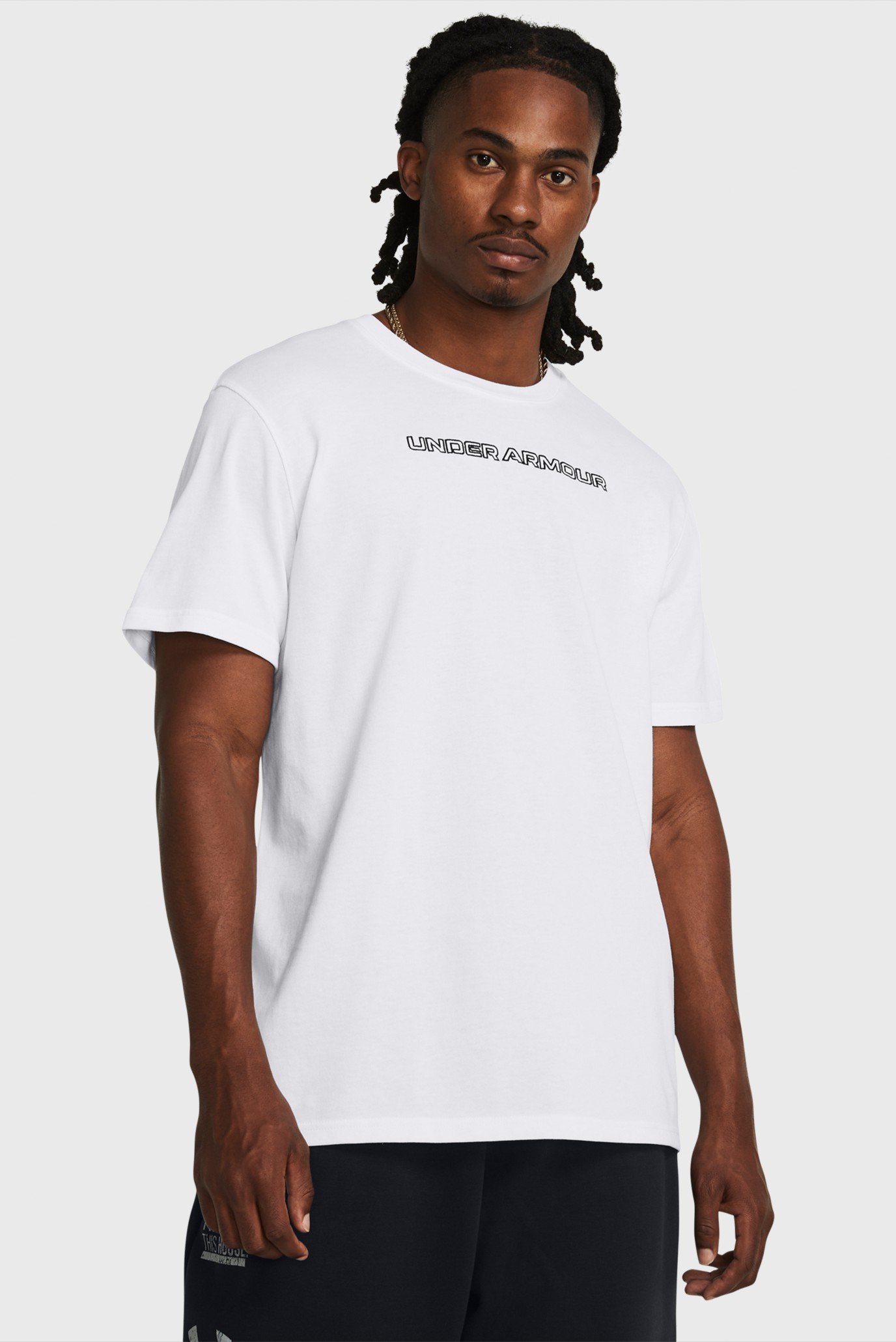 Мужская белая футболка UA HW LOGO OVERLAY EMB SS 1