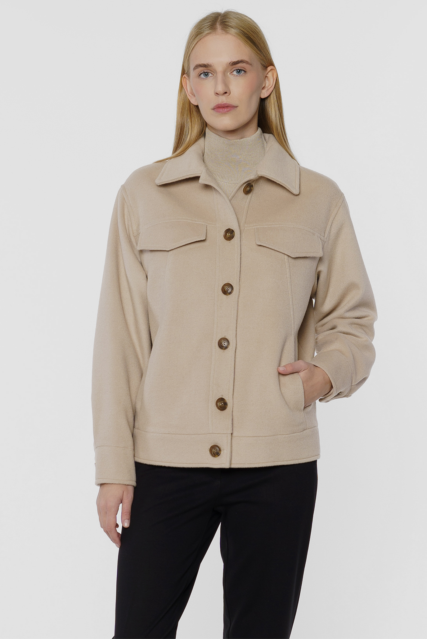 Женская бежевая шерстяная рубашка-пальто 1