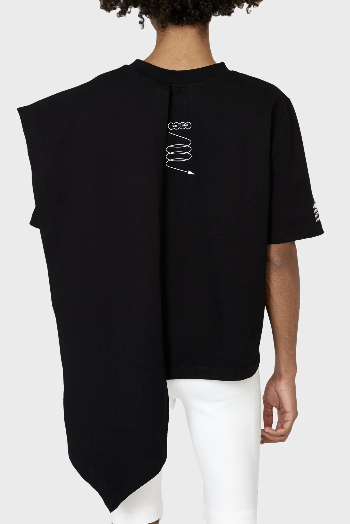 Чорна футболка (унісекс) 2