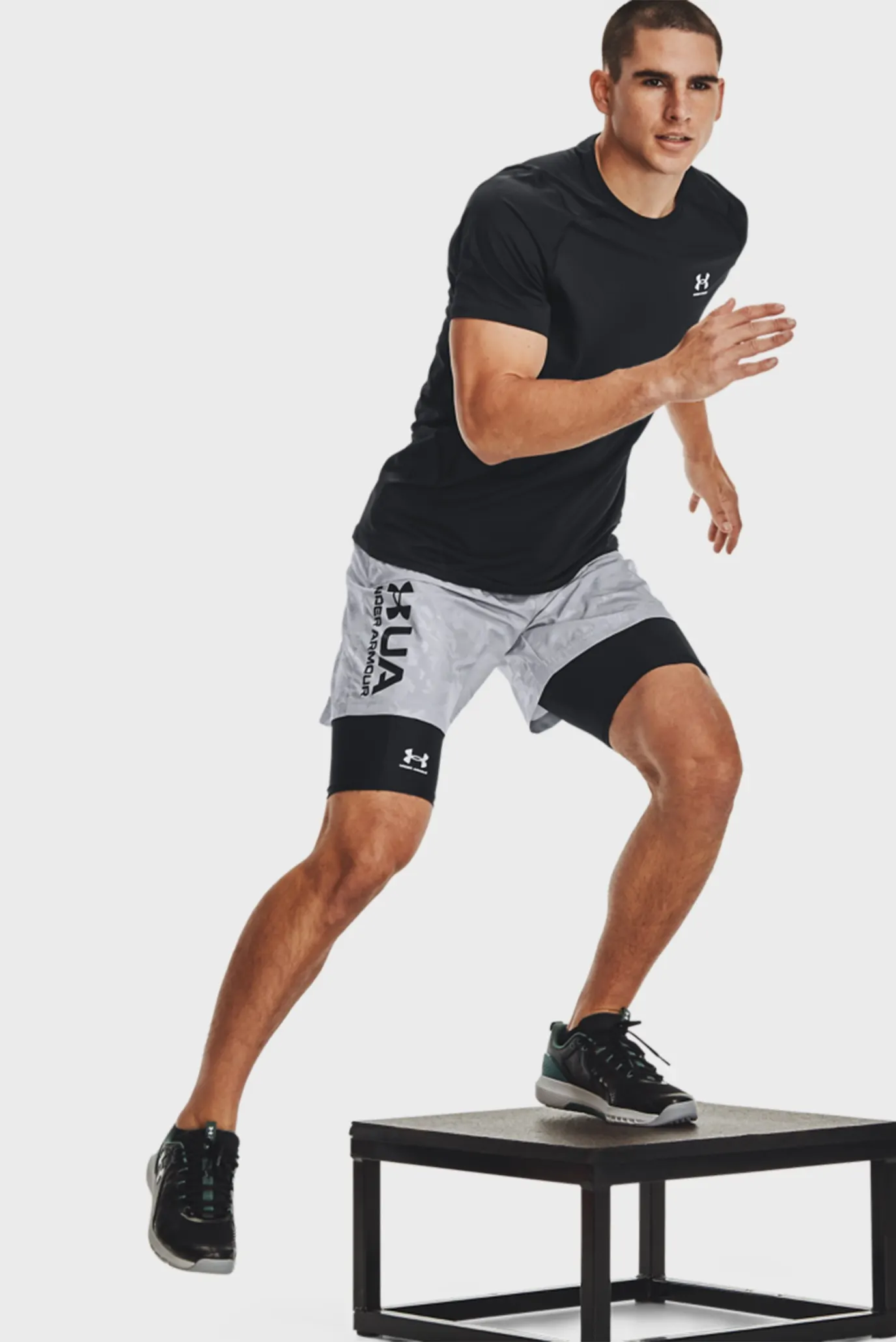 Мужские черные велосипедки UA HG Armour Lng Shorts 2