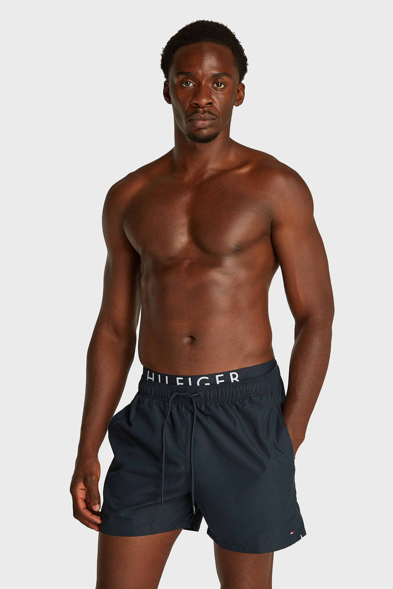 Мужские темно-синие плавательные шорты MEDIUM DRAWSTRING DW Синий L Tommy Hilfiger UM0UM03489 Мужские темно-синие плавательные шорты MEDIUM DRAWSTRING DW Синий L Tommy Hilfiger UM0UM03489