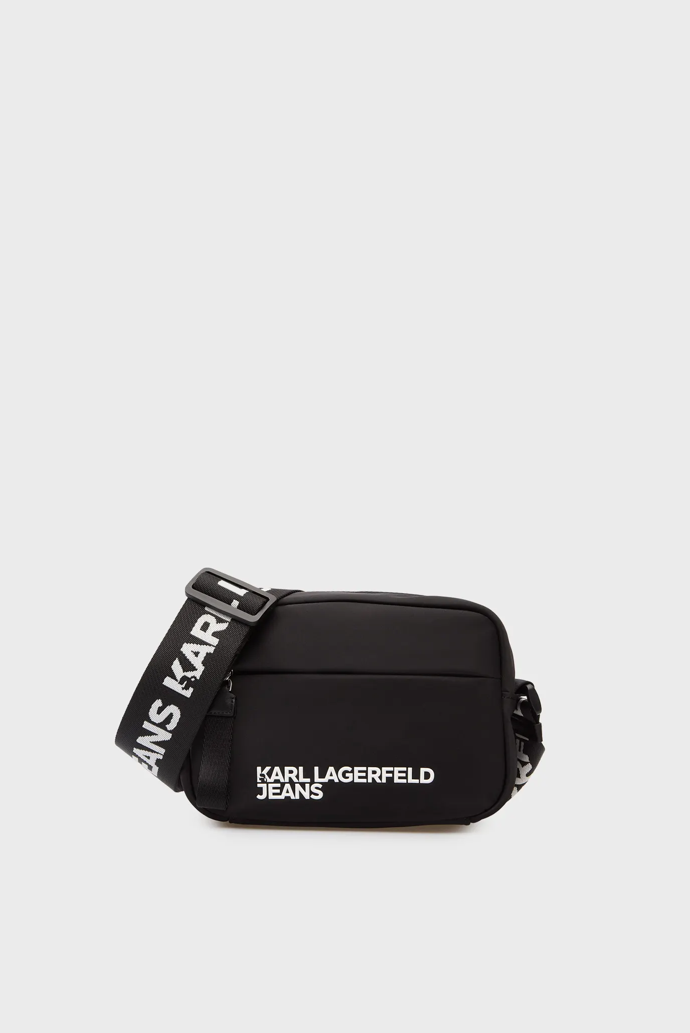 Чоловіча чорна сумка essential 1