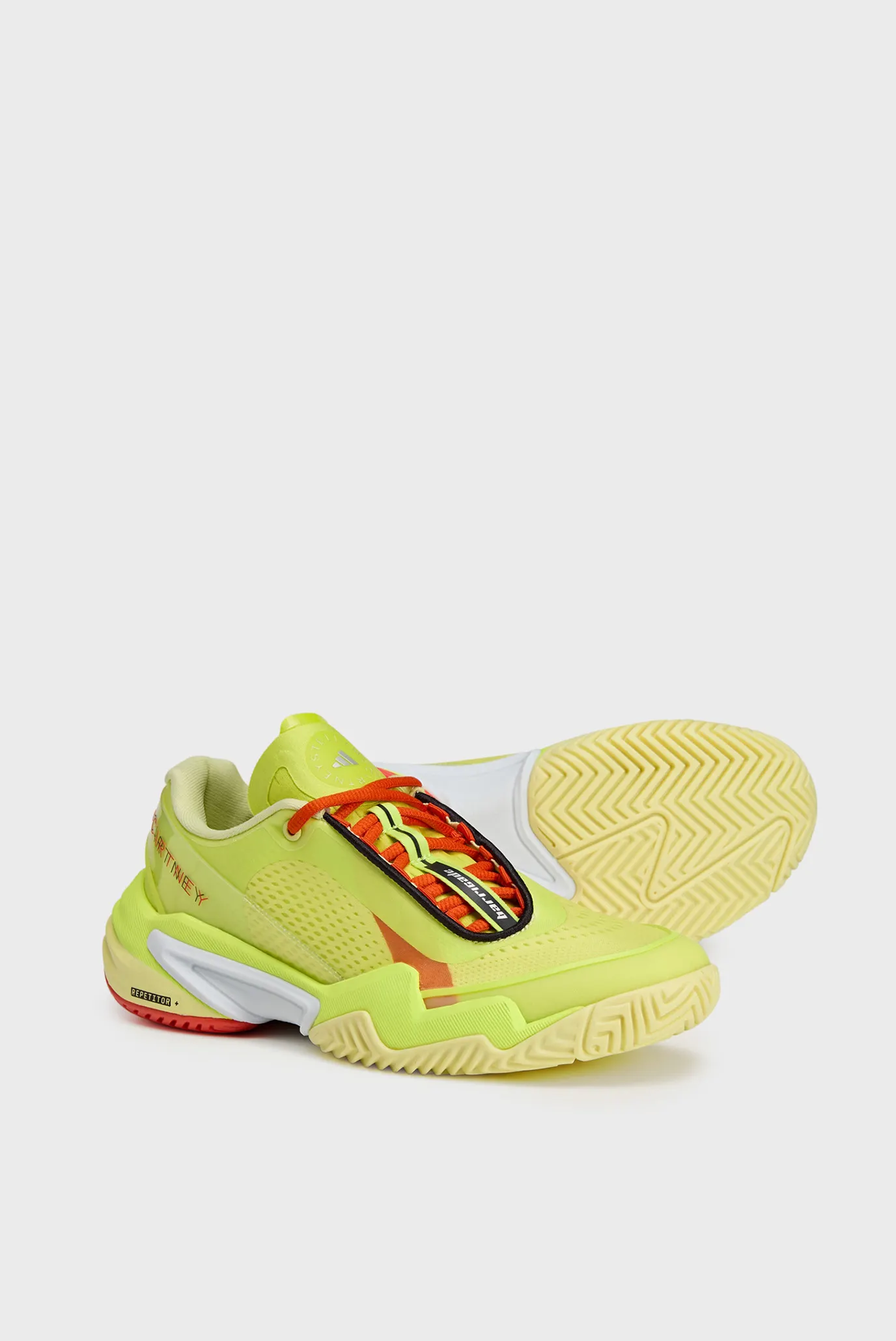 Женские салатовые кроссовки adidas By Stella McCartney Barricade 4