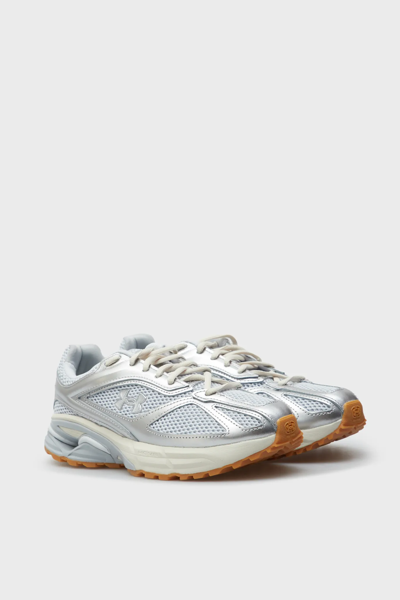 Серебристые кроссовки UA HOVR Apparition RTRFTR SD 3