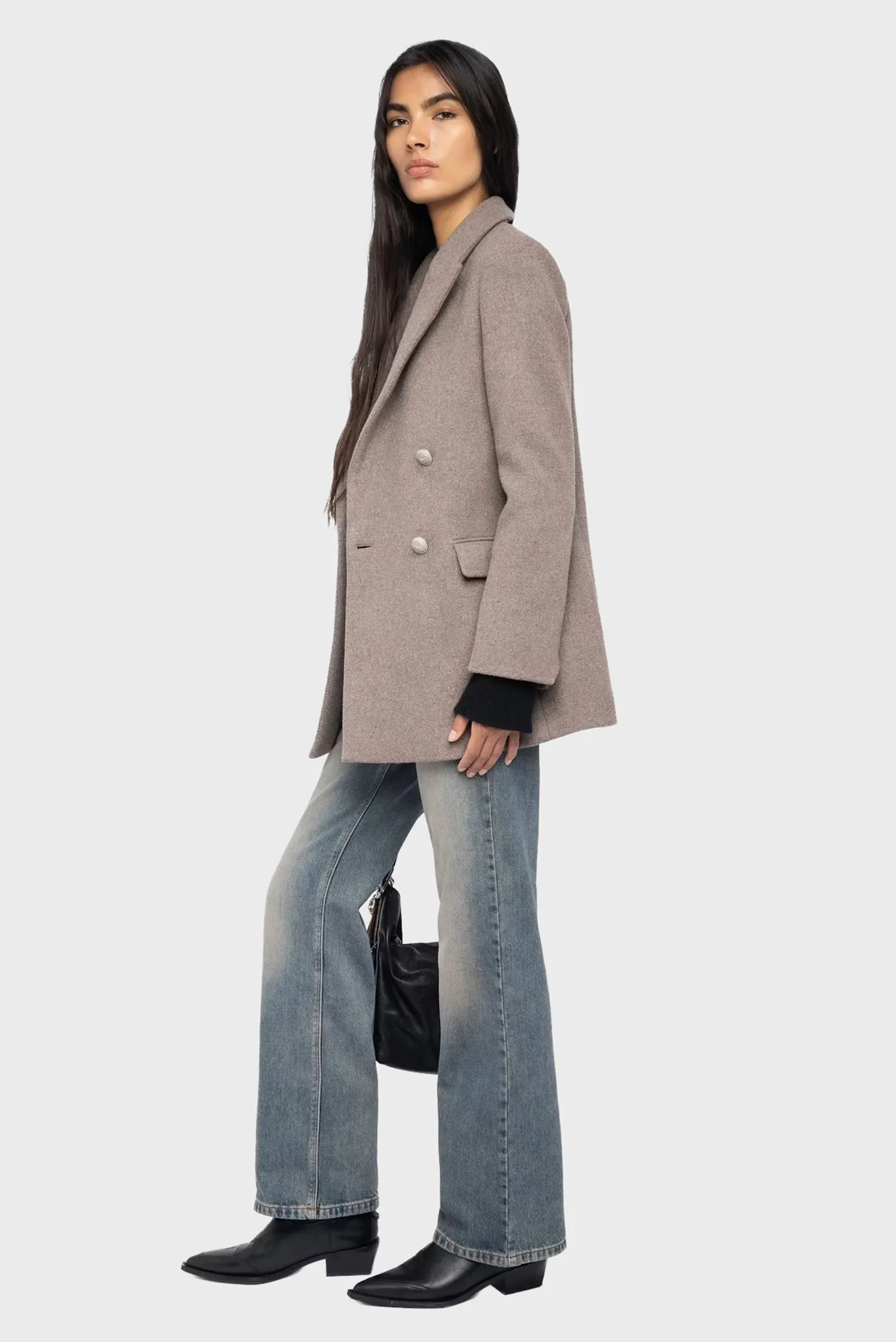 Жіноче бежеве вовняне пальто Miew 3