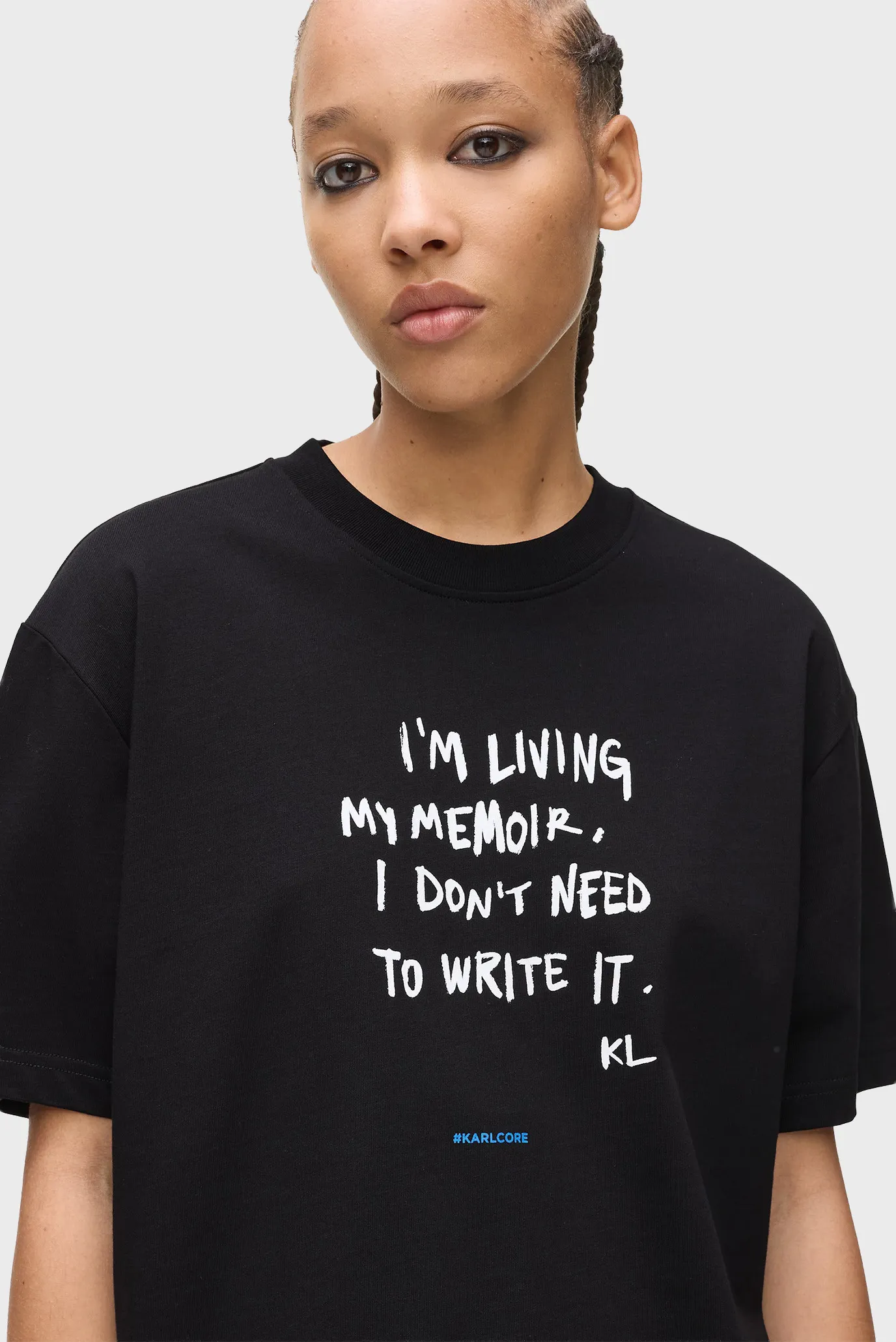 Женская черная футболка karlism 4