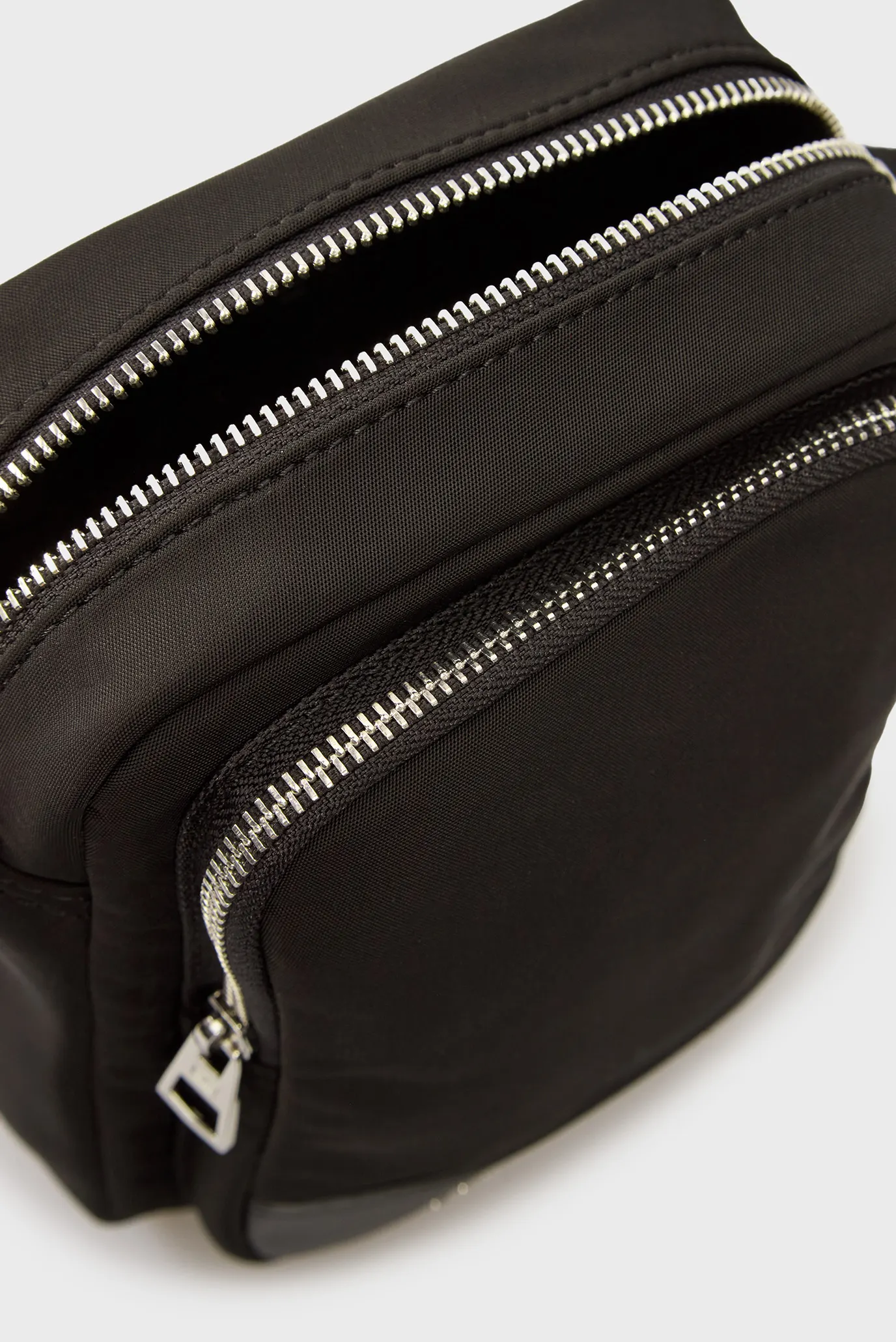 Чоловіча чорна сумка BUSINESS 5