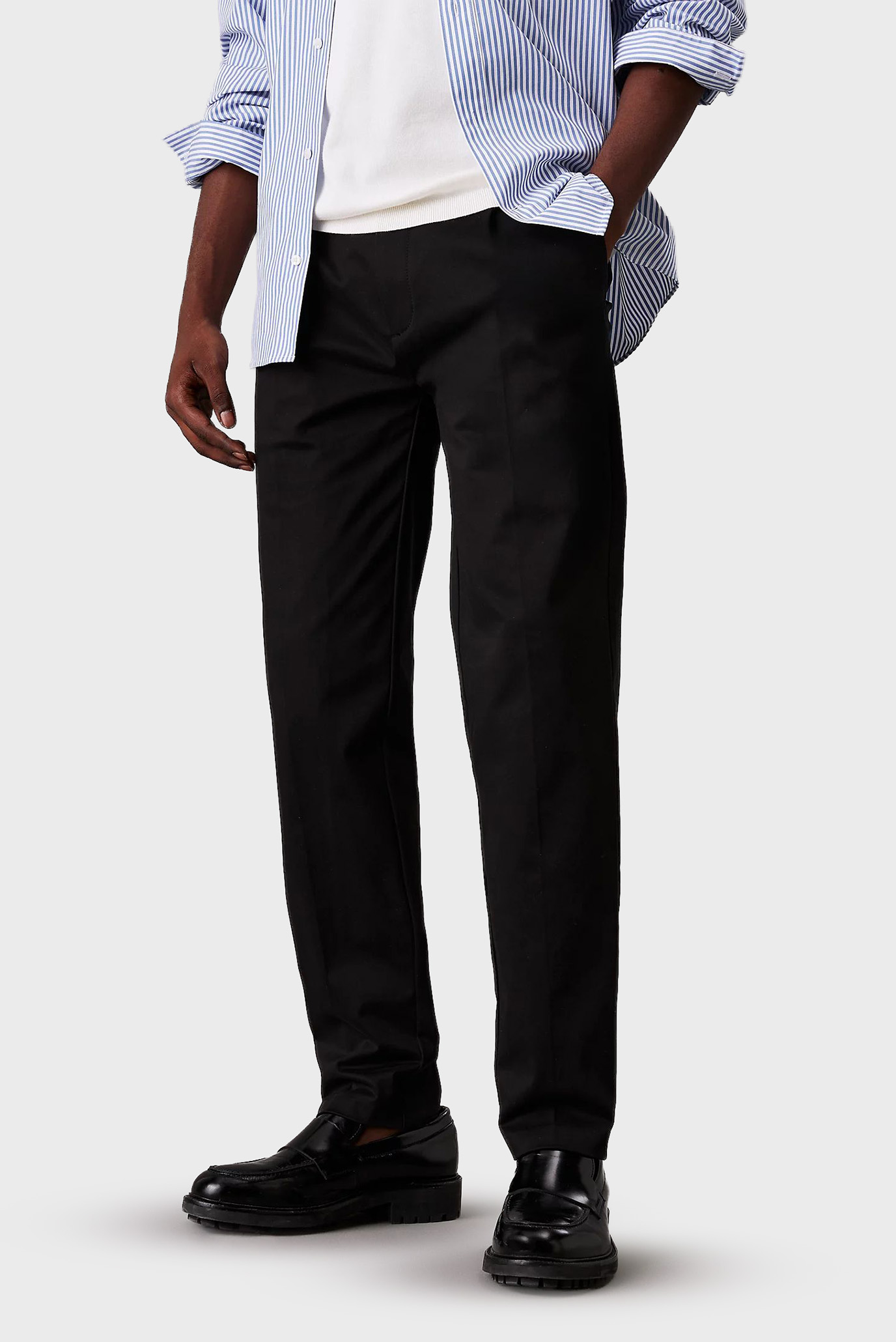 Мужские черные брюки TAPERED PLEAT Черный 30-32 Calvin Klein K10K114104 Мужские черные брюки TAPERED PLEAT Черный 30-32 Calvin Klein K10K114104