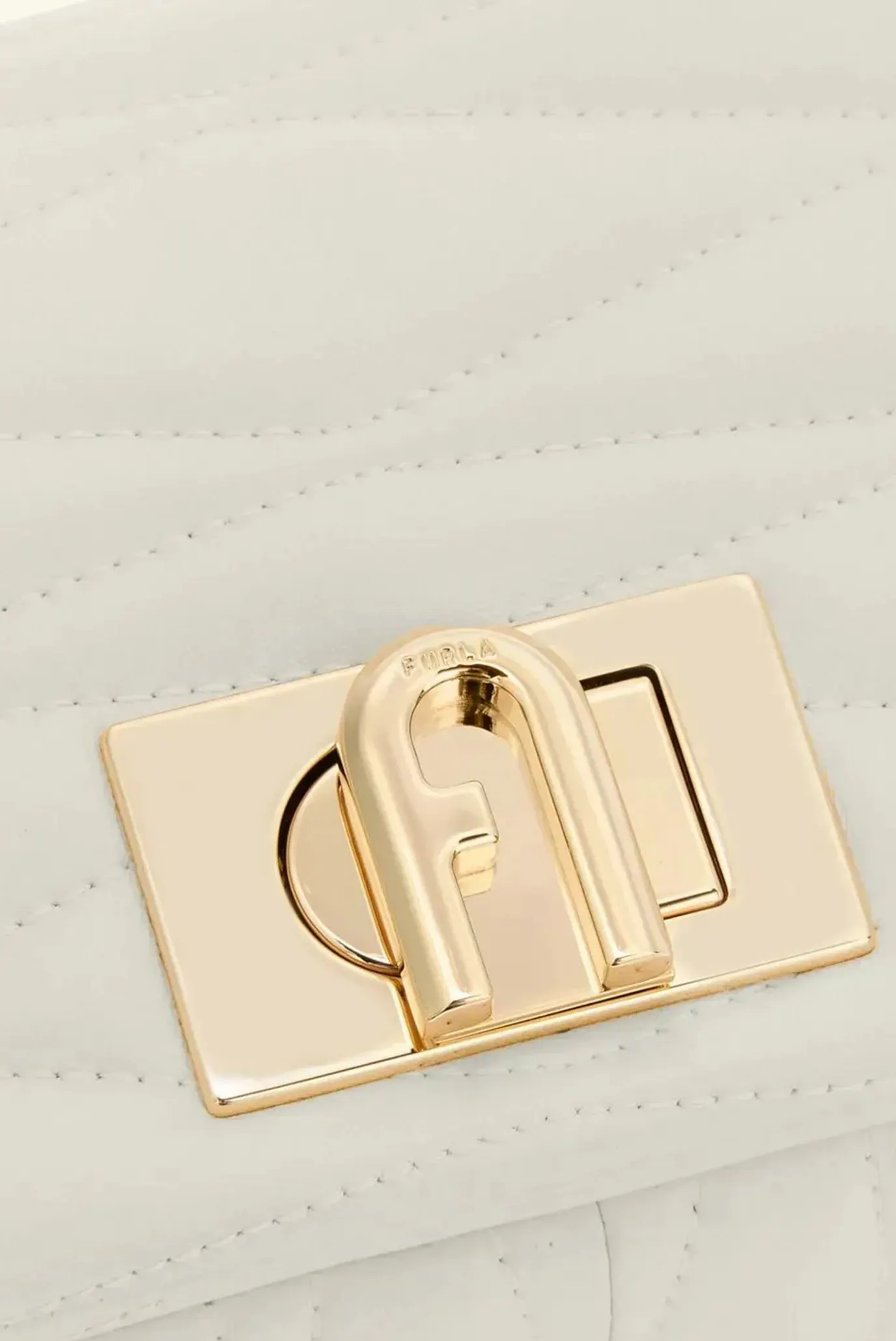 Женская белая кожаная сумка 2