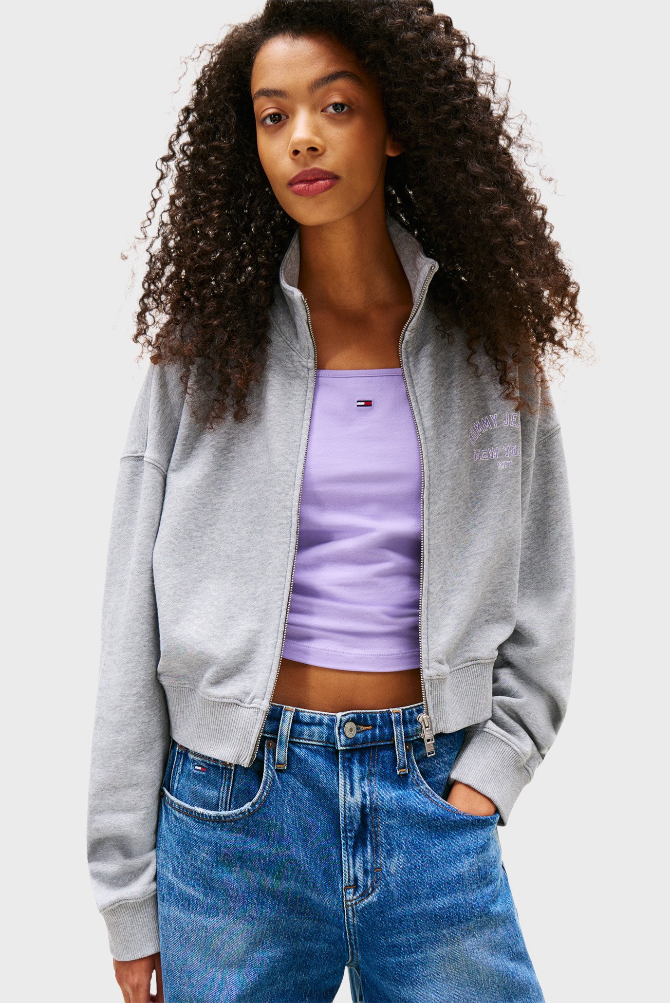 Женская серая спортивная кофта VARSITY OVERDYE ZIP Серый L Tommy Jeans DW0DW21407 Женская серая спортивная кофта VARSITY OVERDYE ZIP Серый L Tommy Jeans DW0DW21407