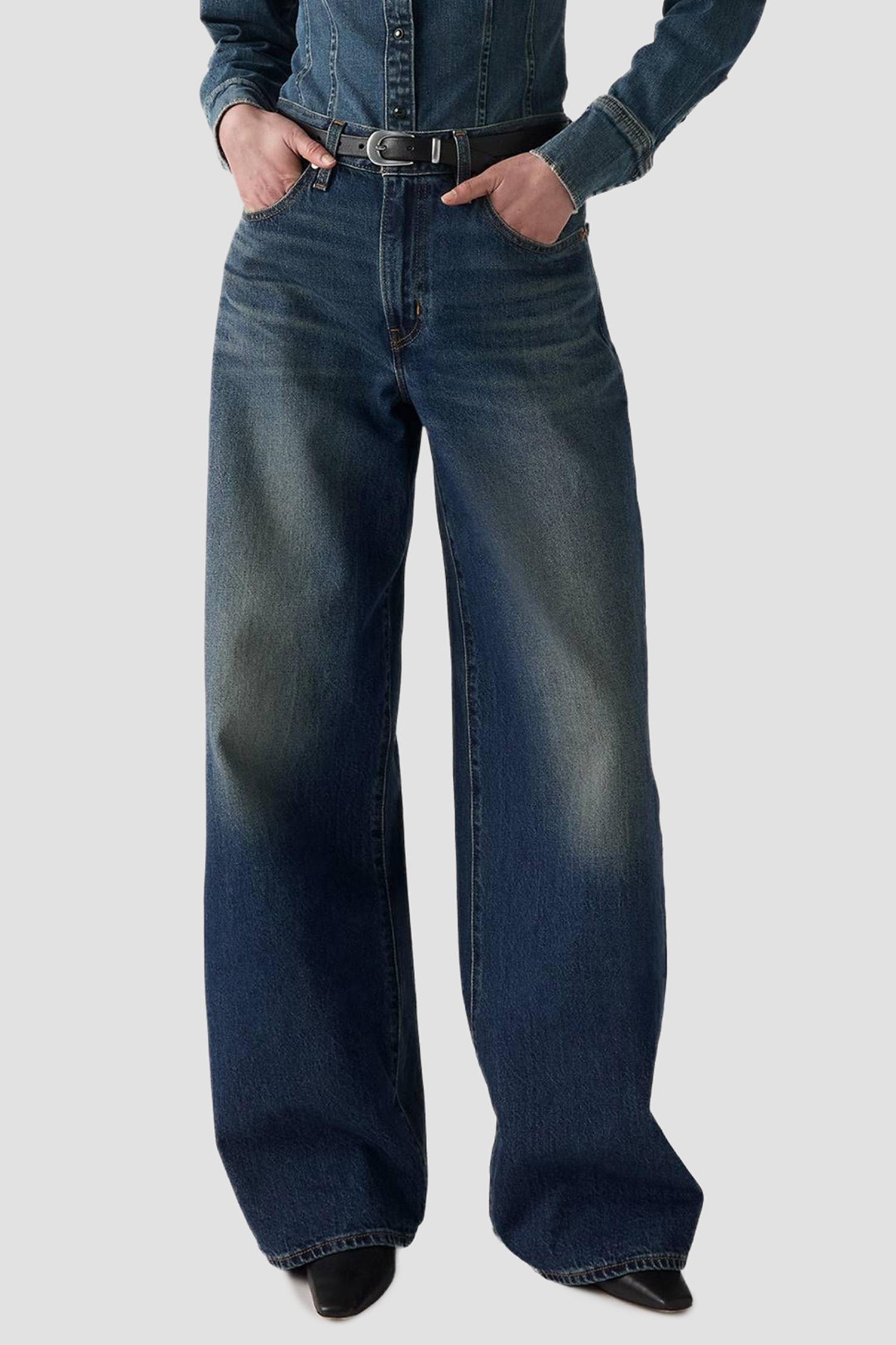 Женские темно-синие джинсы Xl Straight Синий 31-31 Levi’s® A8701;0030 Женские темно-синие джинсы Xl Straight Синий 31-31 Levi’s® A8701;0030
