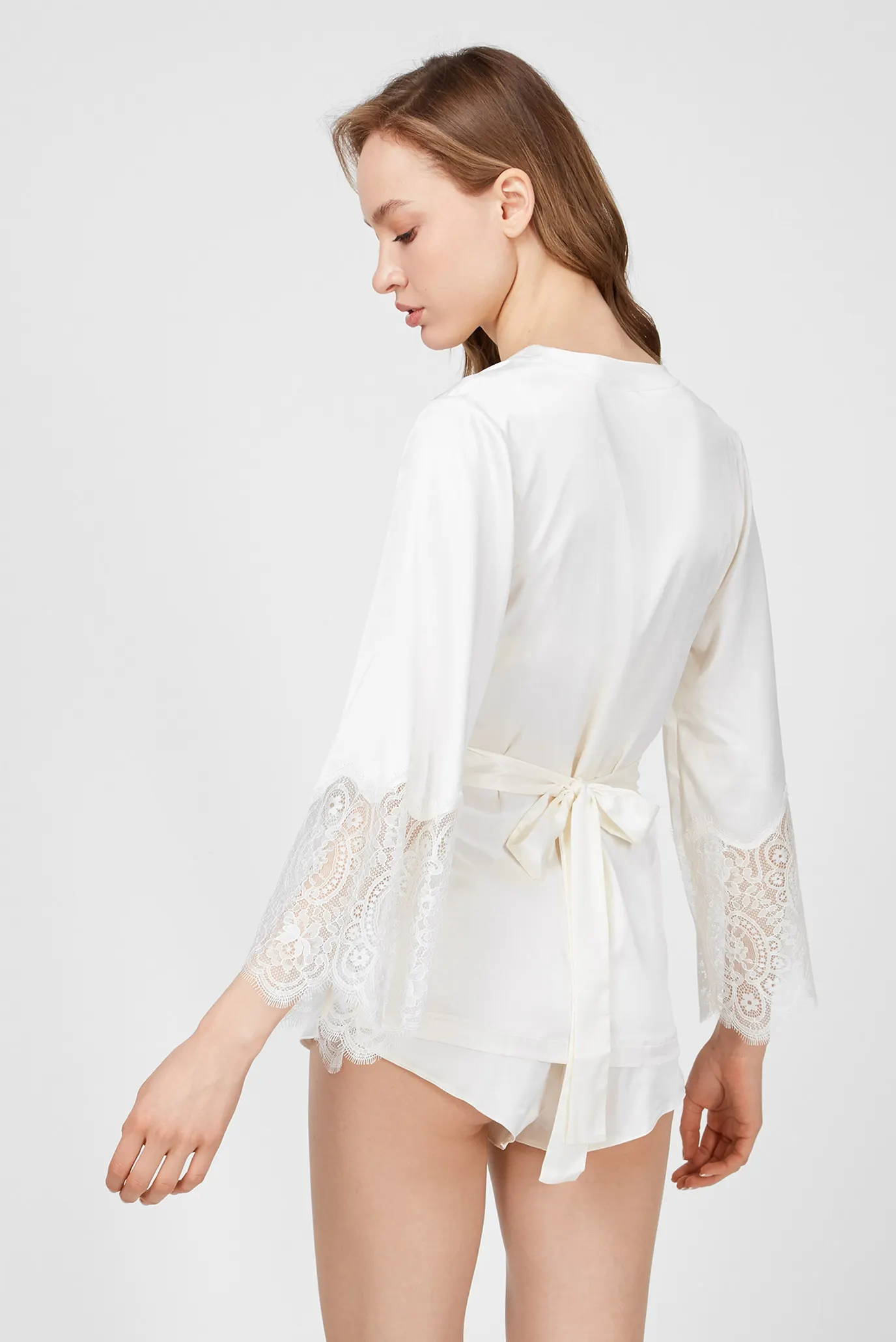 Женский белый пеньюар 3