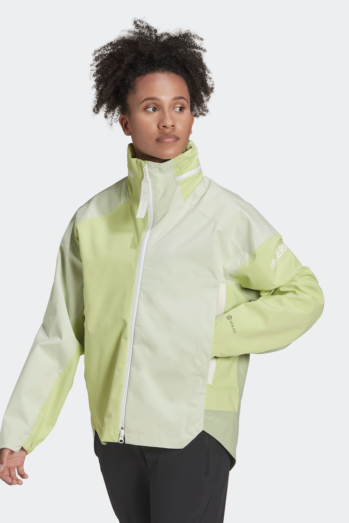 Женская салатовая курткаTerrex CT MYSHELTER RAIN.RDY Colorblock 1