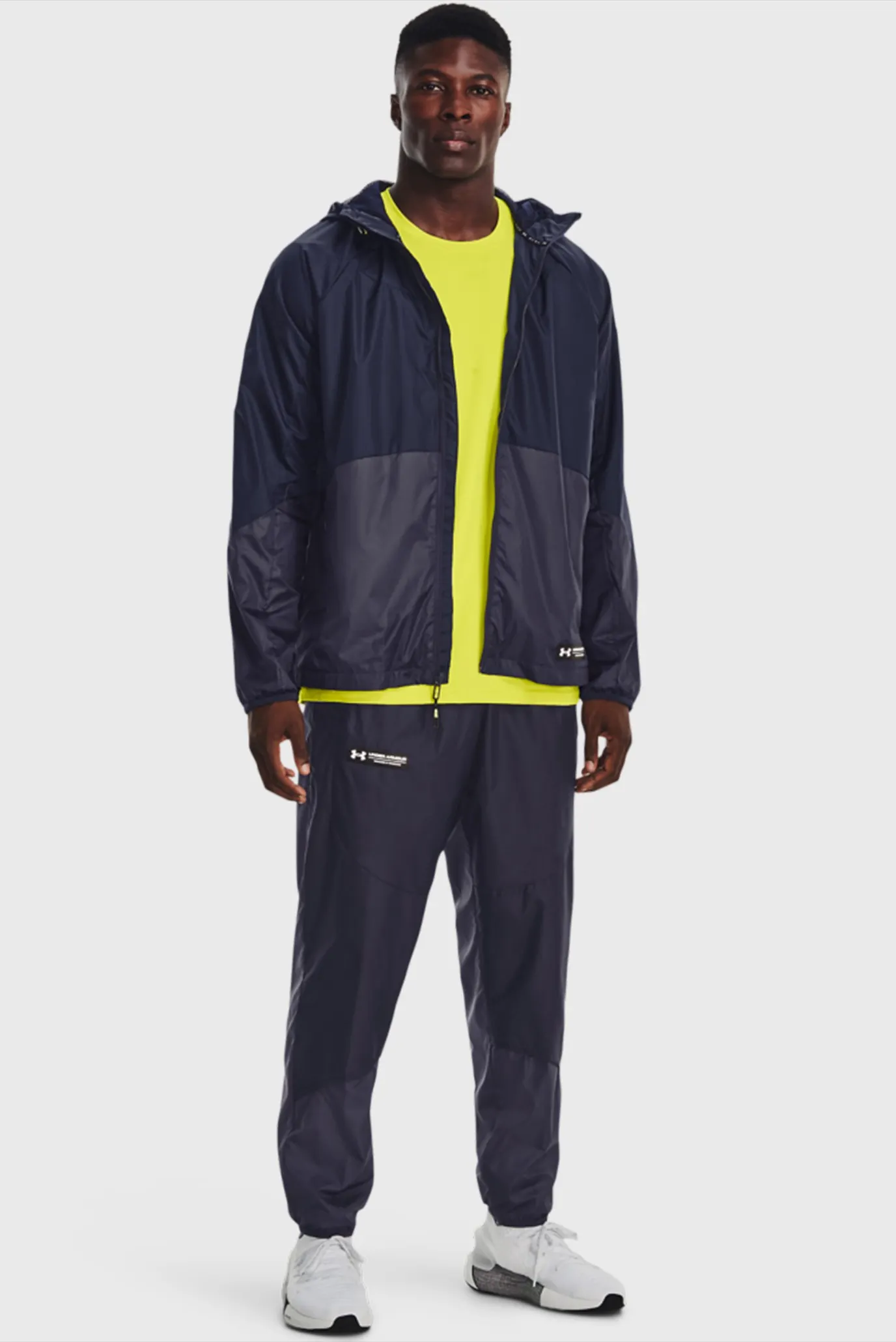 Мужские темно-серые спортивные брюки UA Rush Woven Pants