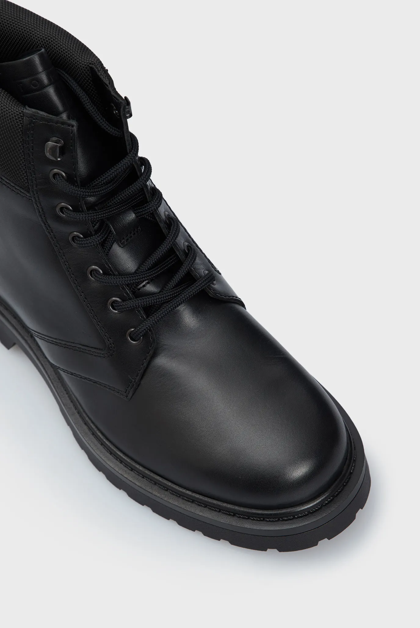 Чоловічі чорні шкіряні черевики TJM LACE UP BOOT 4