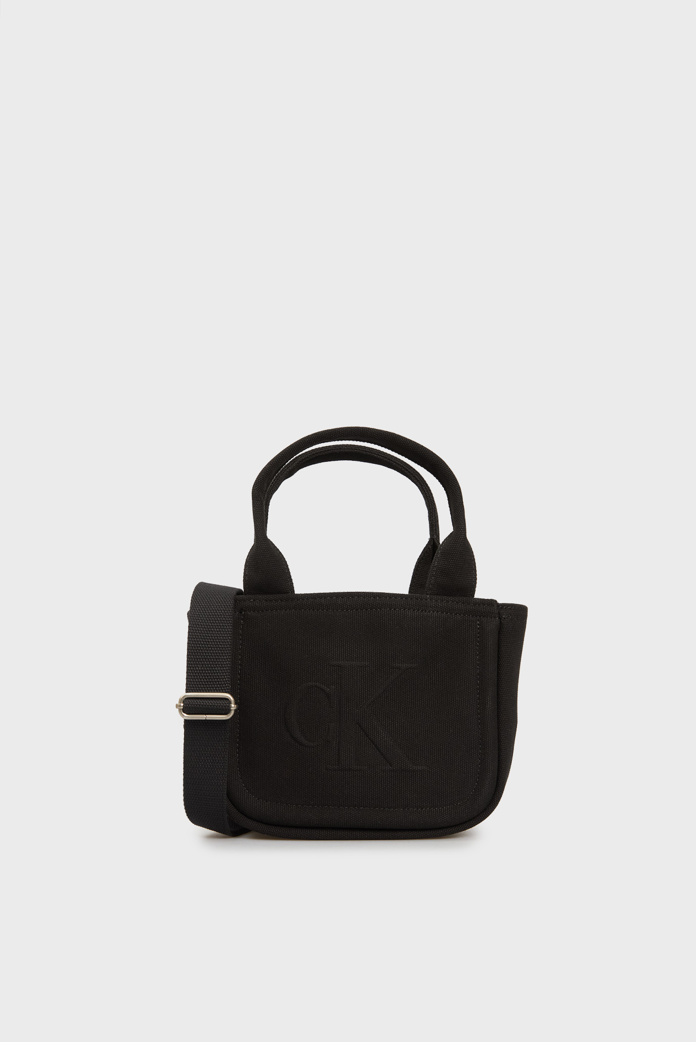 Женская черная сумка SUMMER CANVAS MINI TOTE Черный ONESIZE Calvin Klein Jeans LV04K3160G Женская черная сумка SUMMER CANVAS MINI TOTE Черный ONESIZE Calvin Klein Jeans LV04K3160G