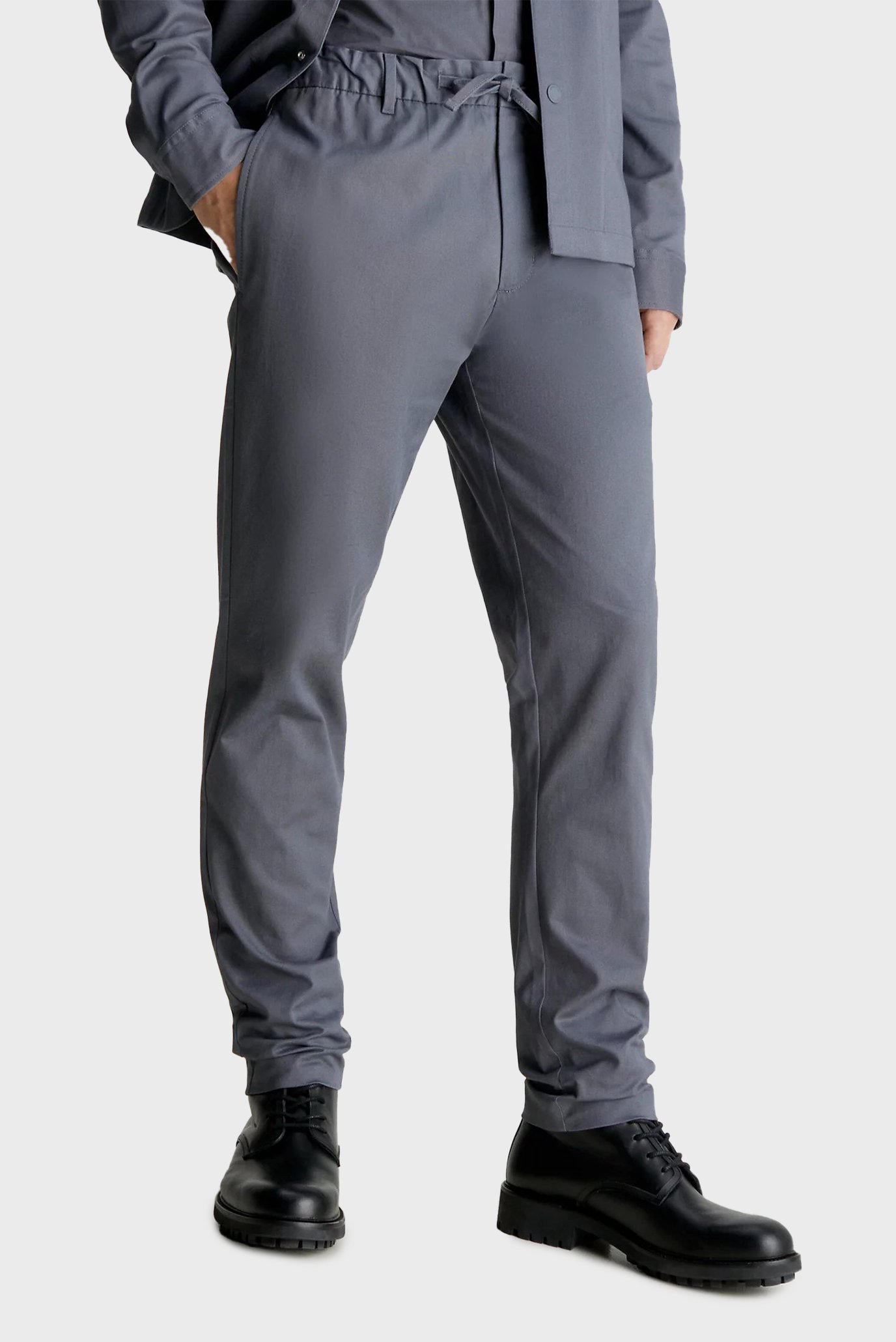 Мужские серые брюки MODERN TWILL TAPERED 1