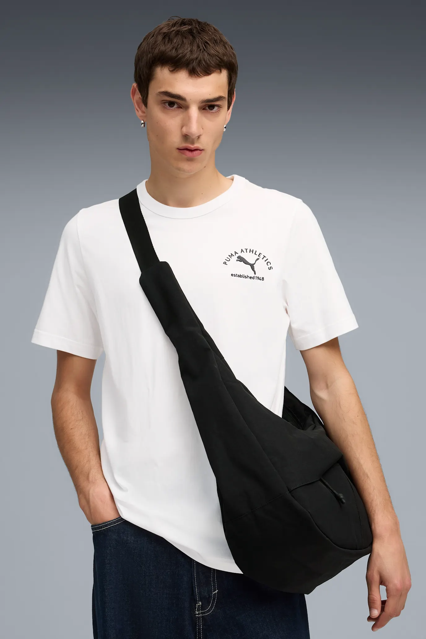 Мужская белая футболка PUMA Class Graphic Tee Men 1