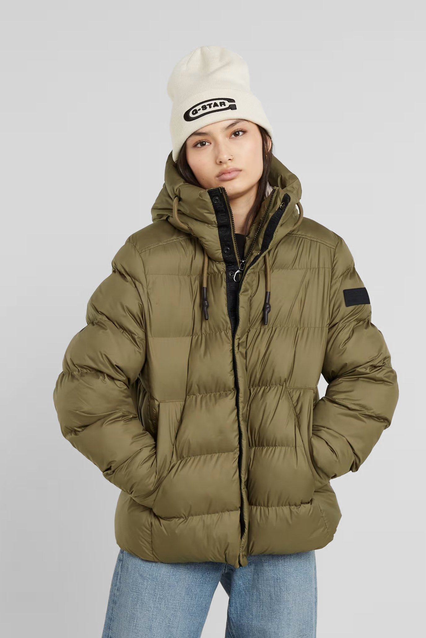 Женская зеленая куртка Whistler Short Puffer wmn 1