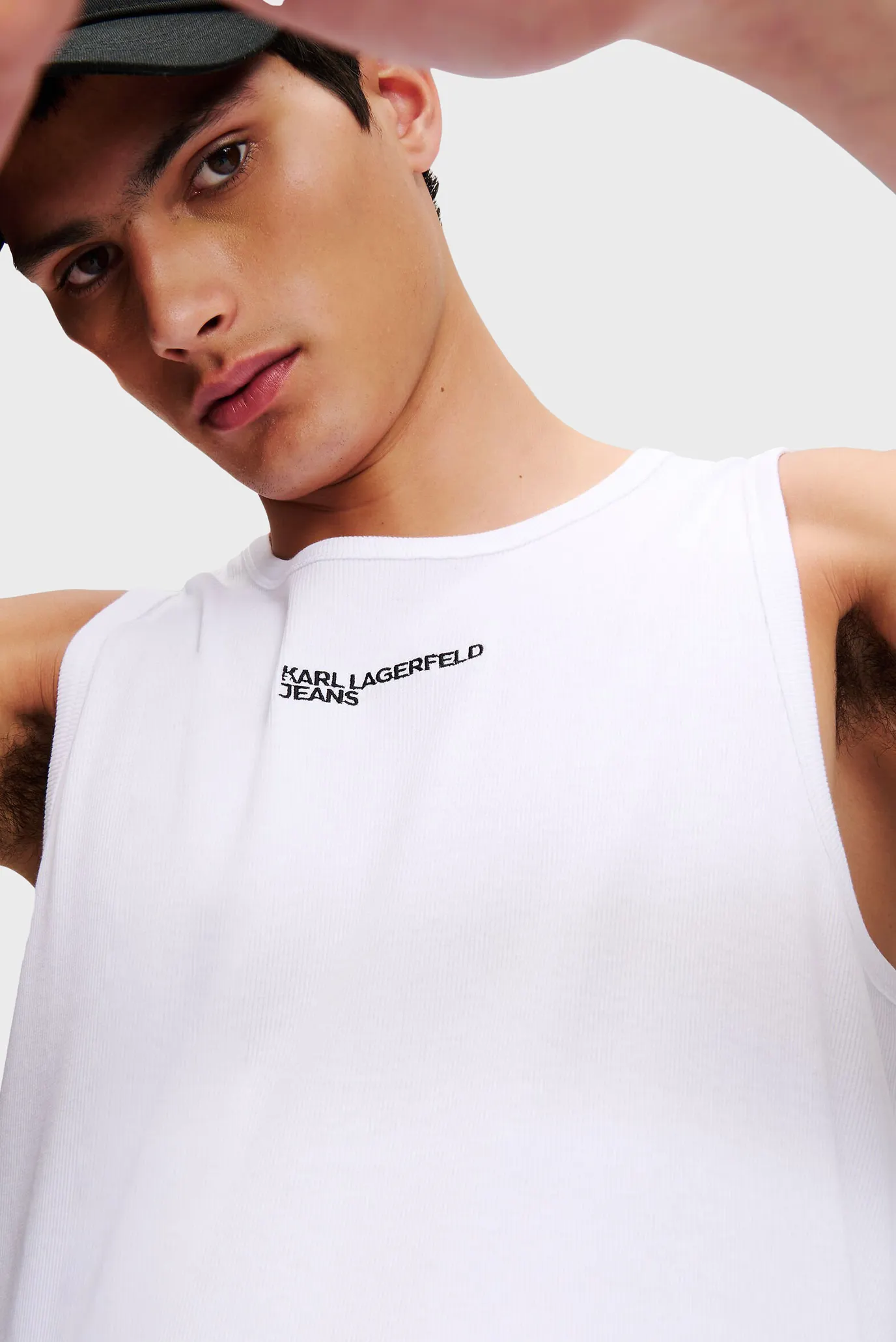 Чоловіча біла майка 4