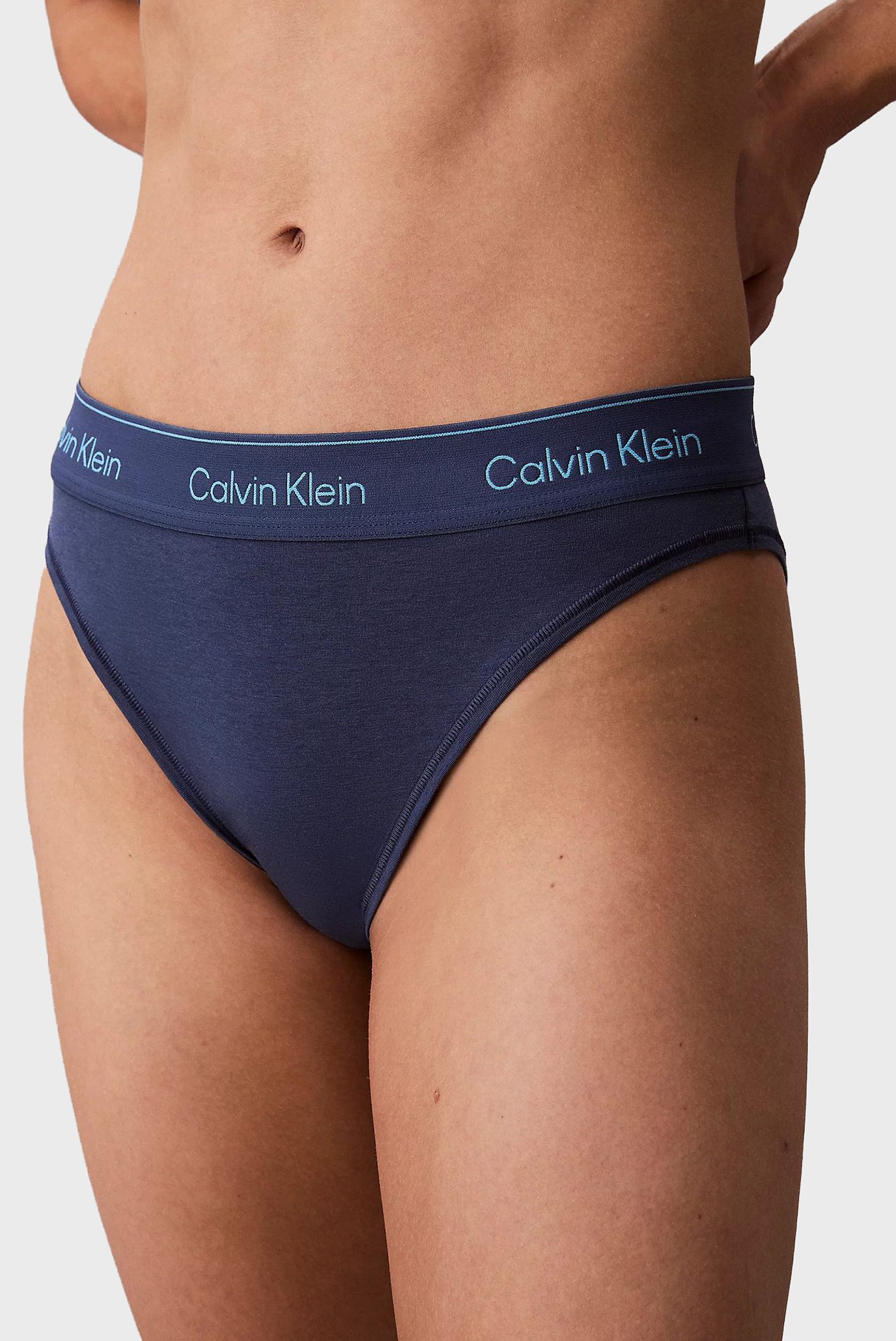 Женские синие трусики HIGH LEG TANGA Синий XS Calvin Klein LV00QF8524 Женские синие трусики HIGH LEG TANGA Синий XS Calvin Klein LV00QF8524