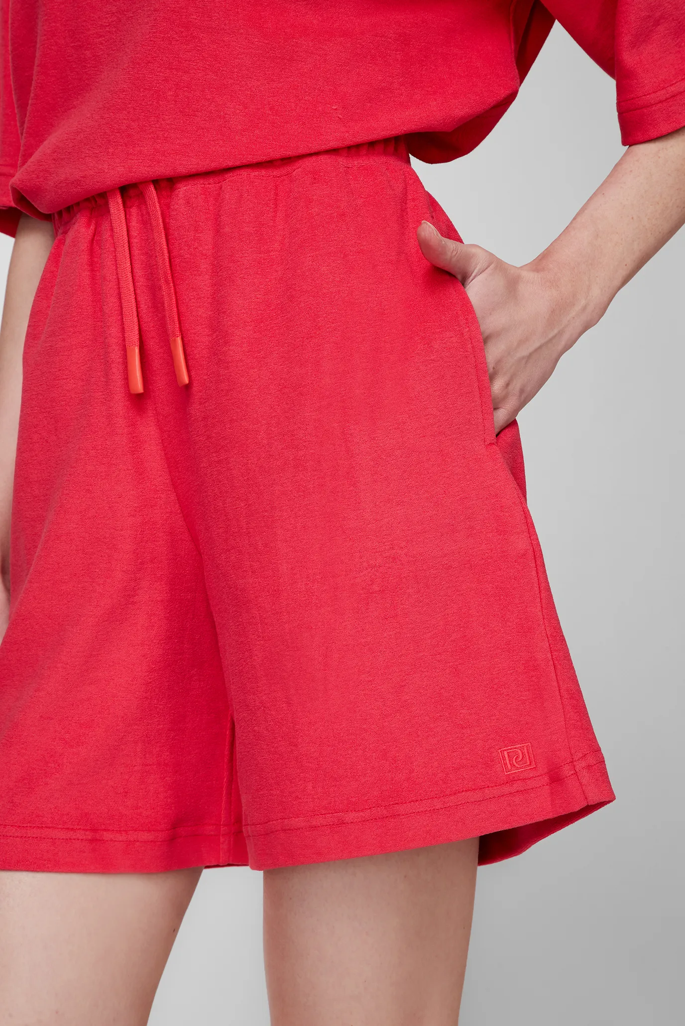 Жіночі малинові шорти WRSHRT 013 5