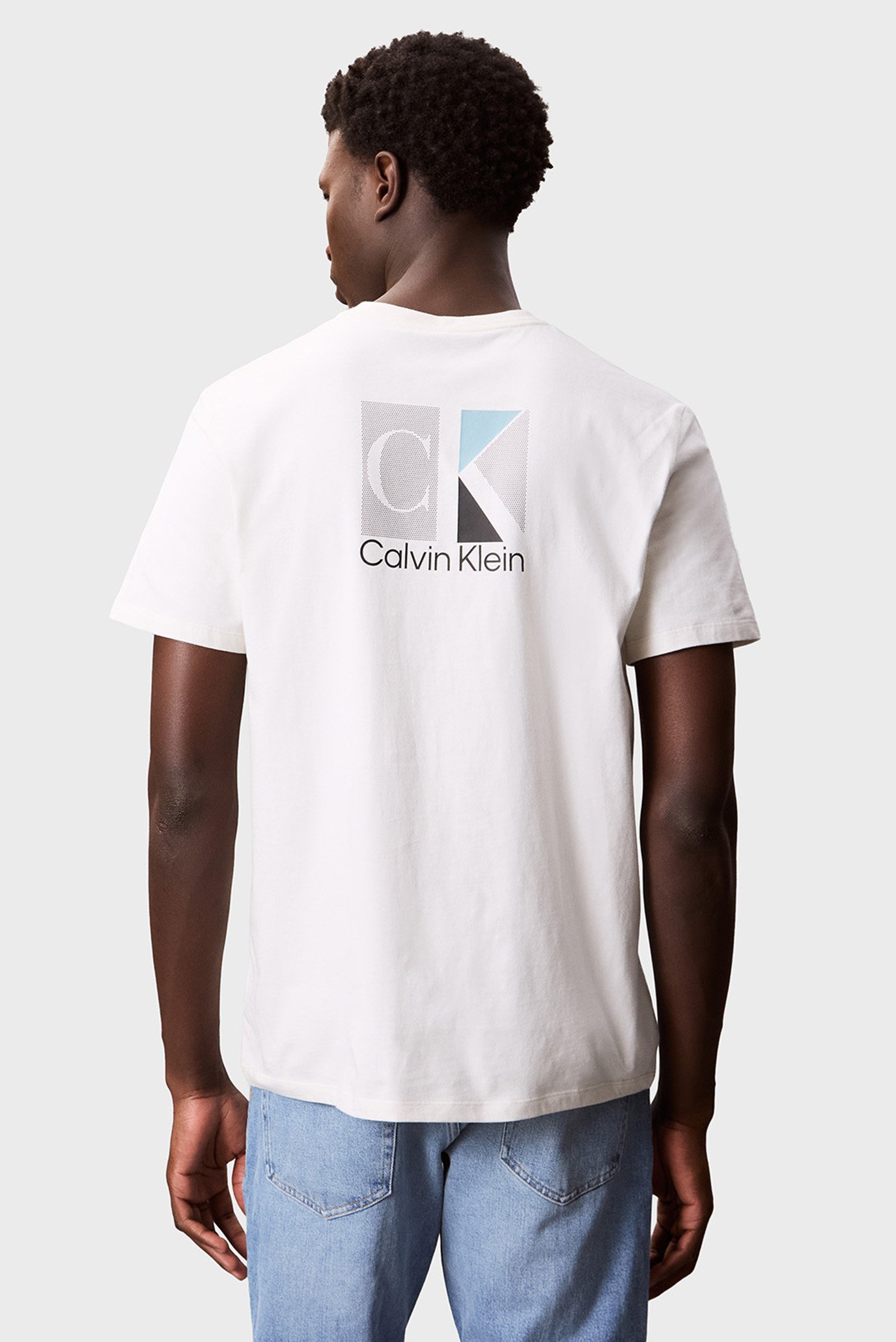 Мужская белая футболка ABSTRACT GRAPHIC Белый L Calvin Klein LV04RC853G Мужская белая футболка ABSTRACT GRAPHIC Белый L Calvin Klein LV04RC853G