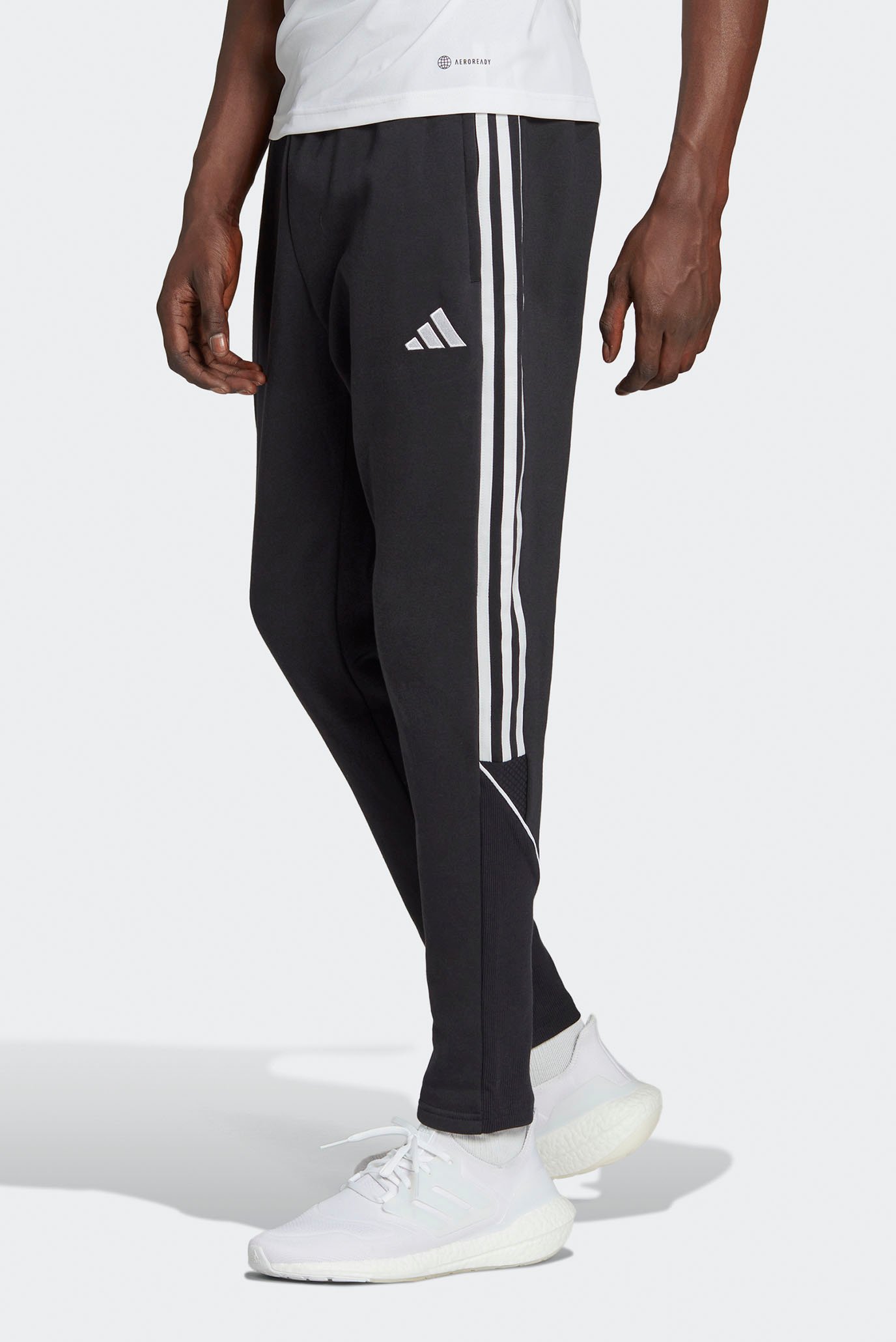 Adidas bf18 store