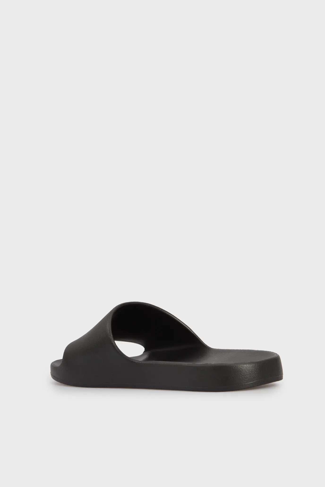 Чоловічі чорні слайдери BASIC 5