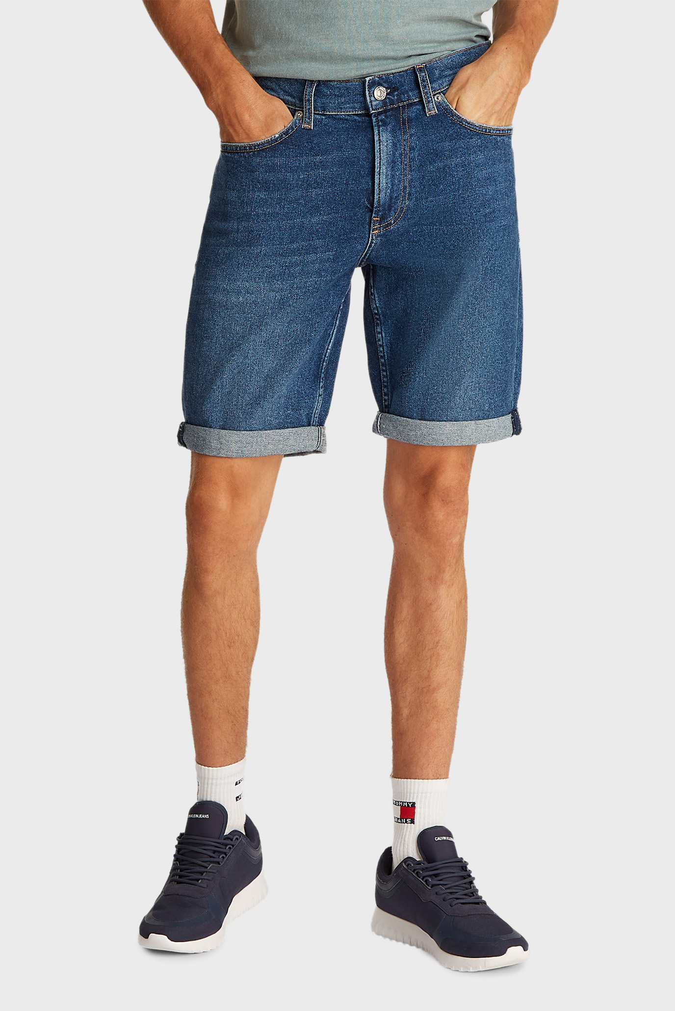 Мужские синие джинсовые шорты SLIM SHORT Синий 30 Calvin Klein Jeans J30J327184 Мужские синие джинсовые шорты SLIM SHORT Синий 30 Calvin Klein Jeans J30J327184