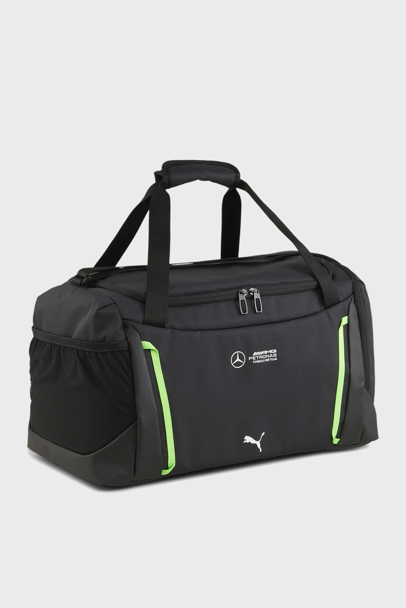 Черная спортивная сумка Mercedes-AMG Petronas F1® Duffel Bag 1