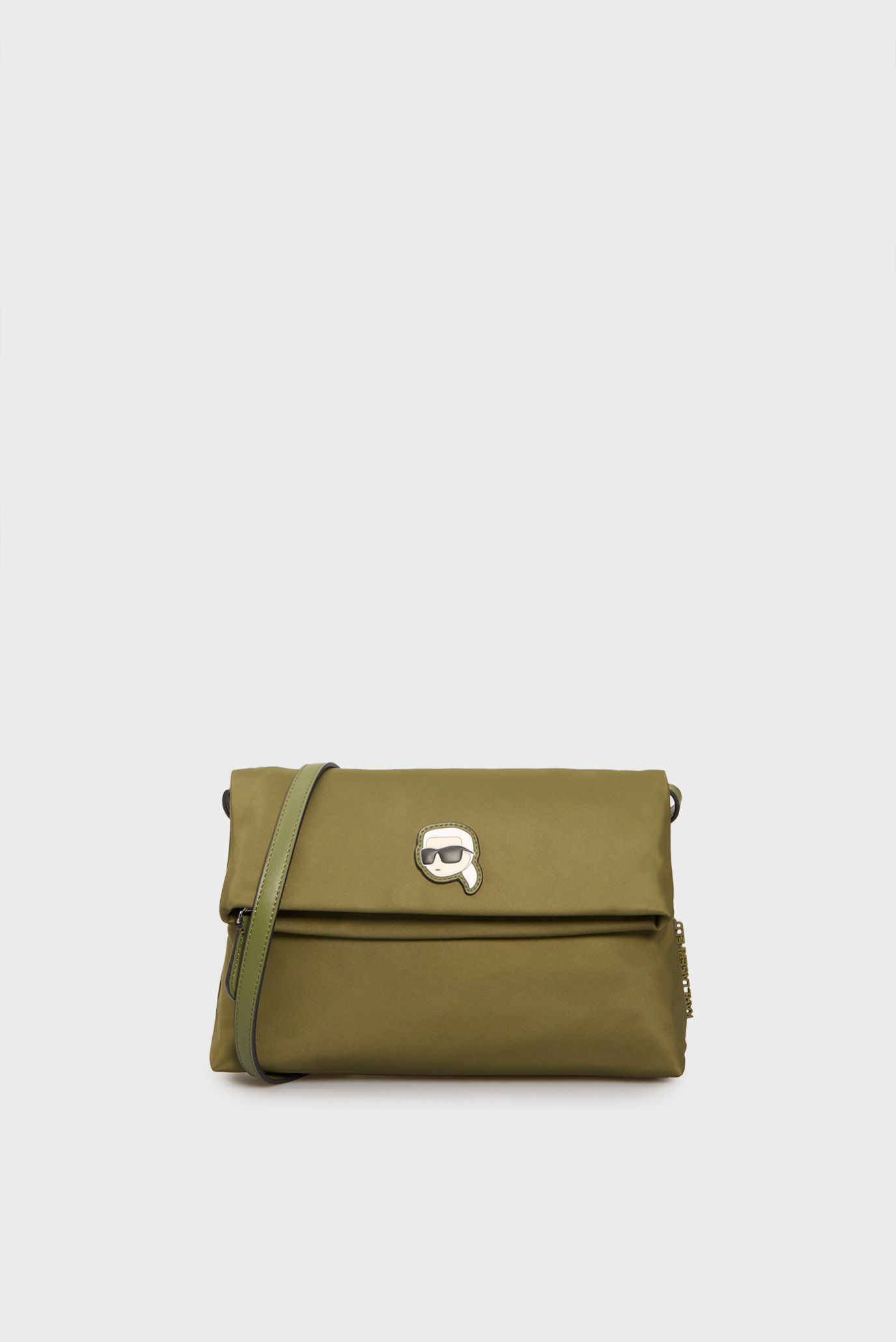 Женская зеленая сумка IKONIK 2.0 NYLON FOLD CB Зеленый ONESIZE Karl Lagerfeld 236W3076 Женская зеленая сумка IKONIK 2.0 NYLON FOLD CB Зеленый ONESIZE Karl Lagerfeld 236W3076