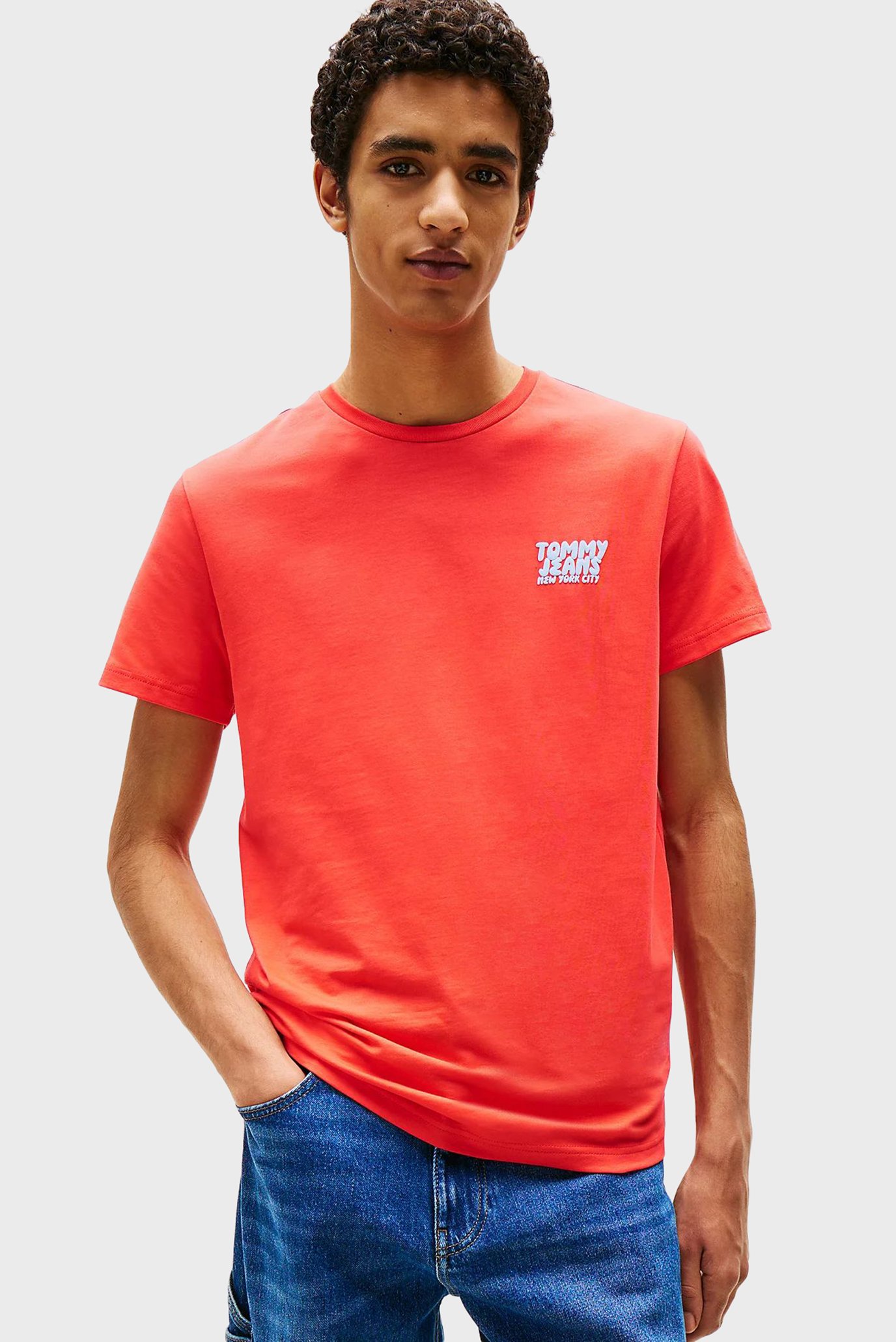 Мужская коралловая футболка TJM SLIM BUBBLE PRINT SS TEE EXT Коралловый L Tommy Jeans DM0DM21863 Мужская коралловая футболка TJM SLIM BUBBLE PRINT SS TEE EXT Коралловый L Tommy Jeans DM0DM21863