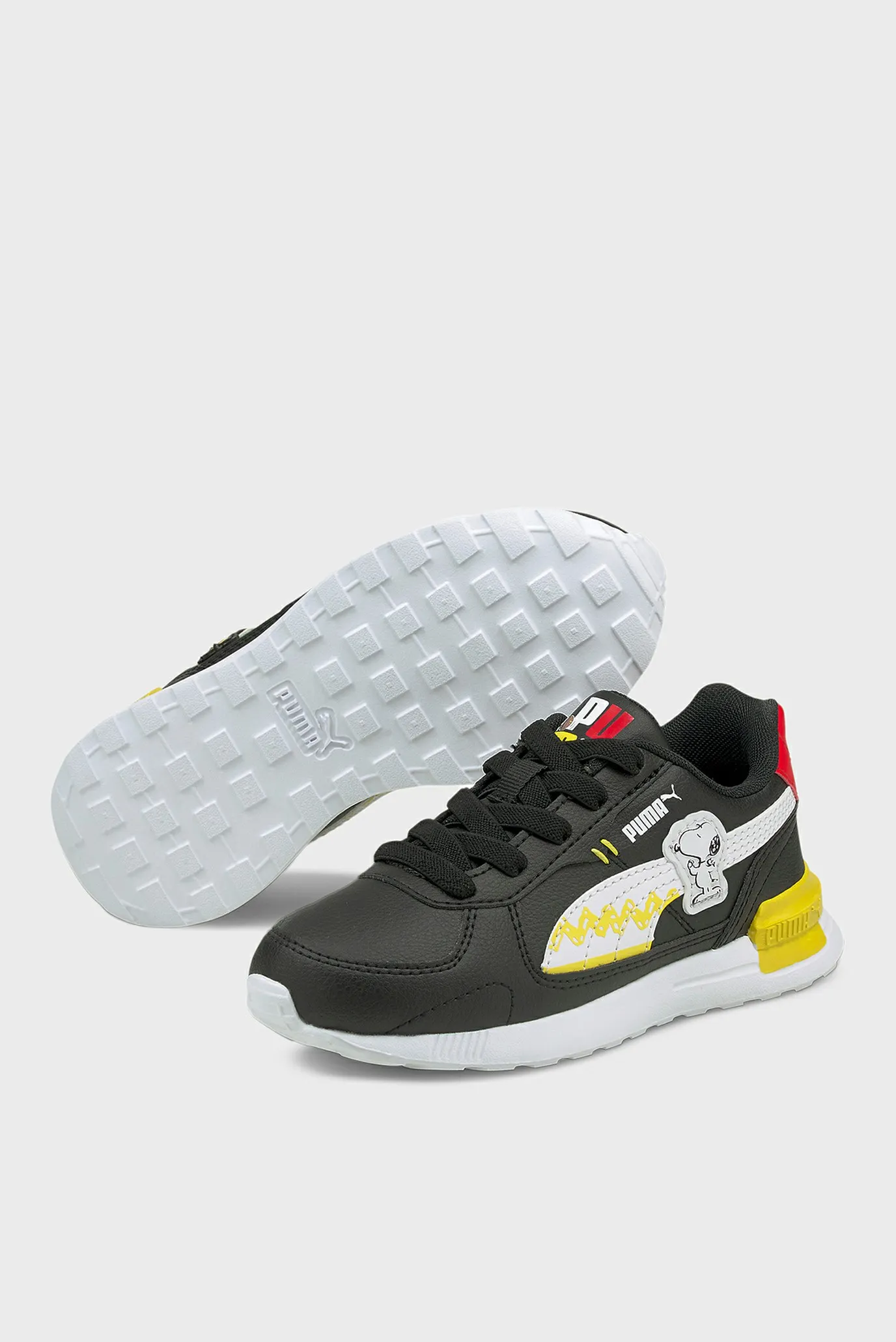 nike soccer black cleats