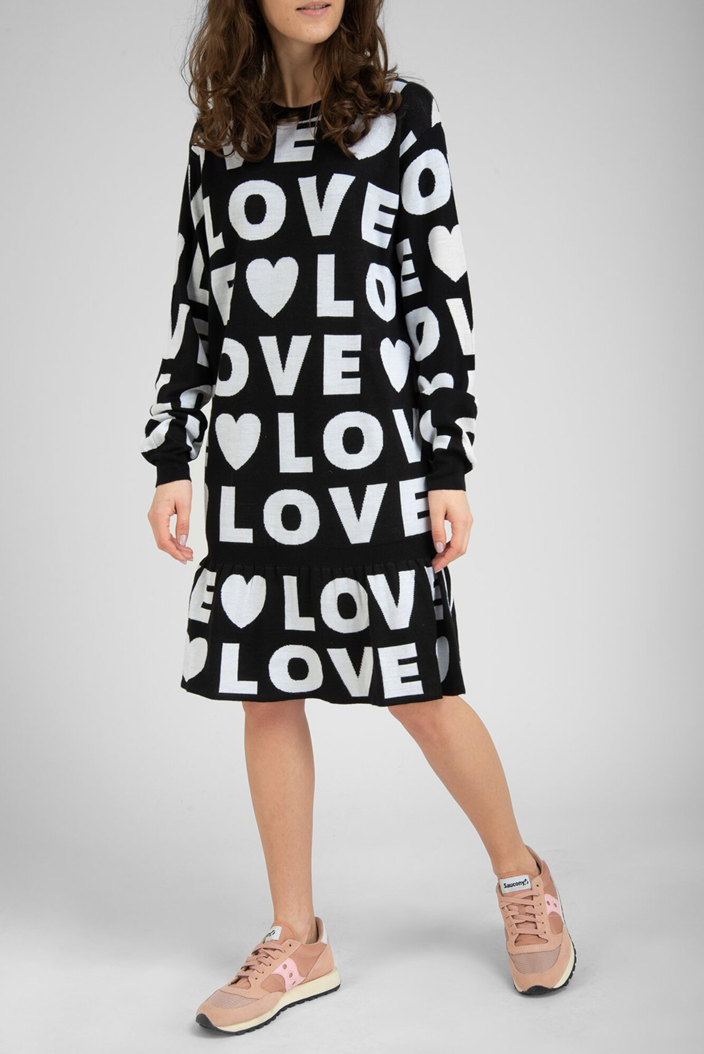 Женское черное шерстяное платье с узором Черный 42 Love Moschino WSR7610X0377_0032 Женское черное шерстяное платье с узором Черный 42 Love Moschino WSR7610X0377_0032