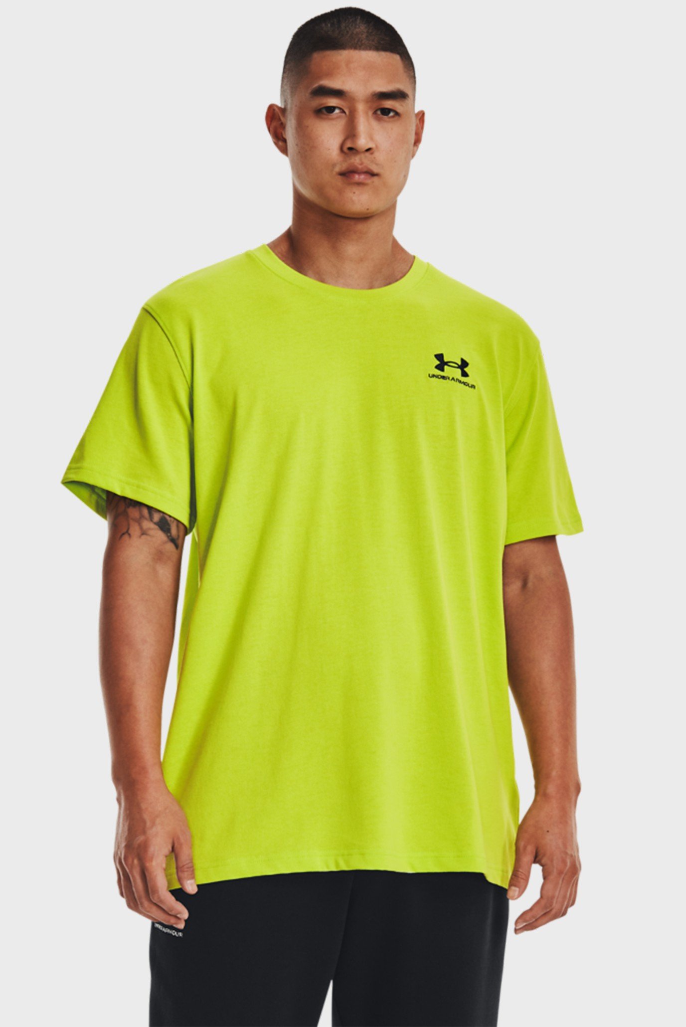 Мужская салатовая футболка UA LOGO EMB HEAVYWEIGHT 1