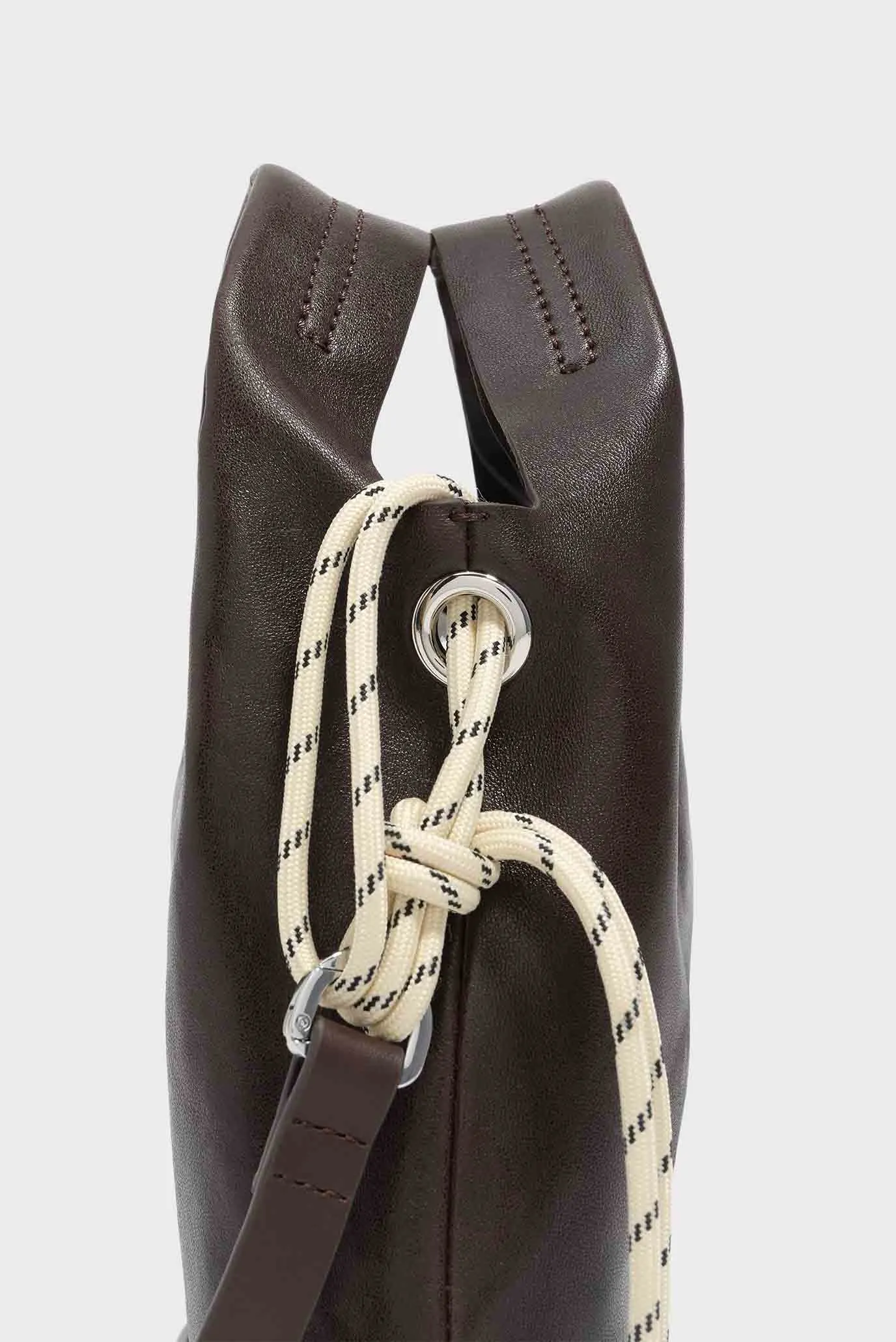 Женская коричневая кожаная сумка 4