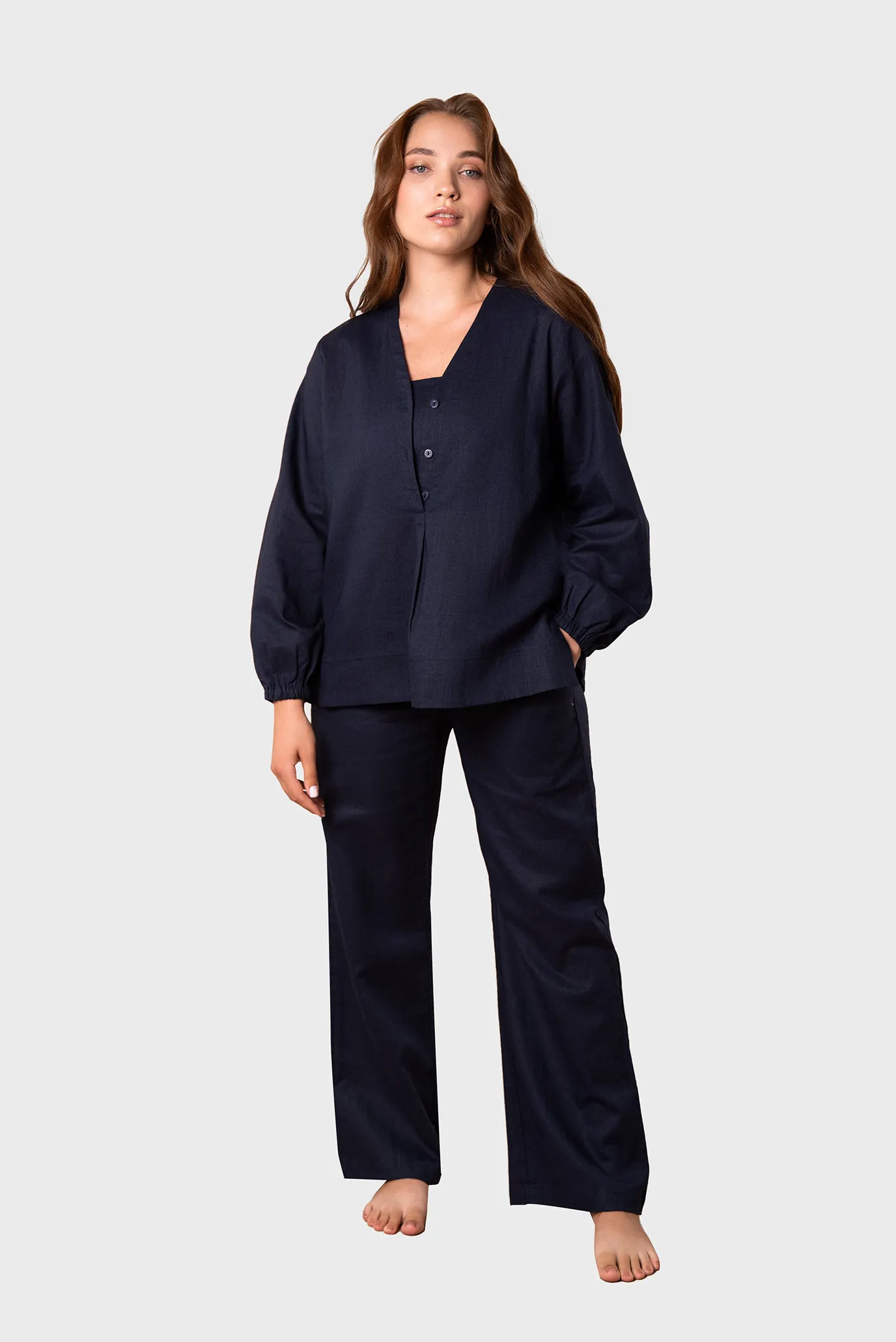 Женская темно-синяя блуза 2