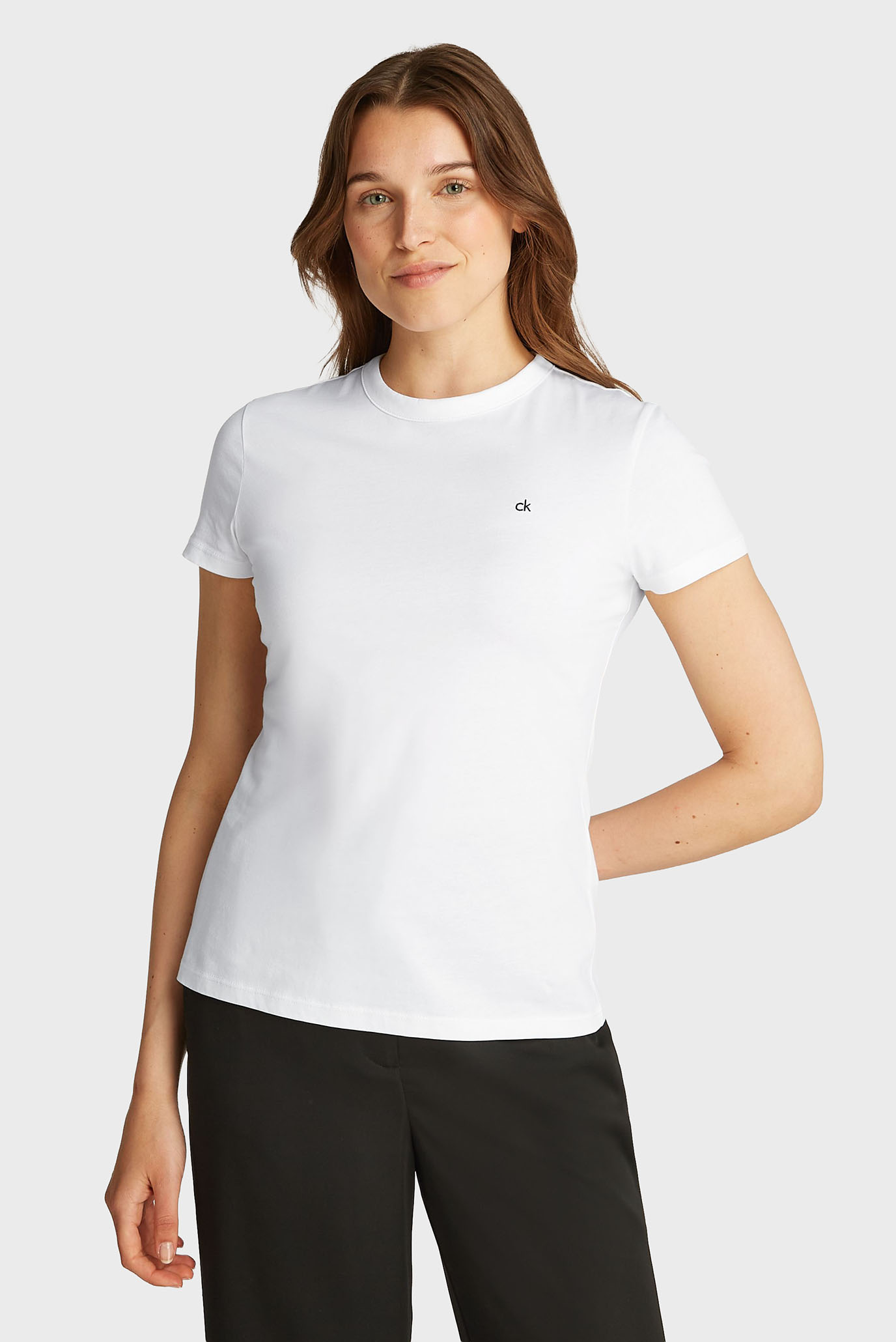 Женская белая футболка CK EMB GRAPHIC SLIM T-SHIRT Белый XS Calvin Klein K20K208061 Женская белая футболка CK EMB GRAPHIC SLIM T-SHIRT Белый XS Calvin Klein K20K208061