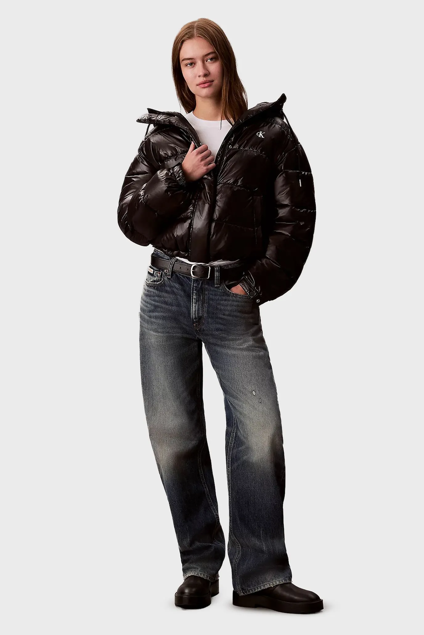 Женская черная куртка SHINE 2