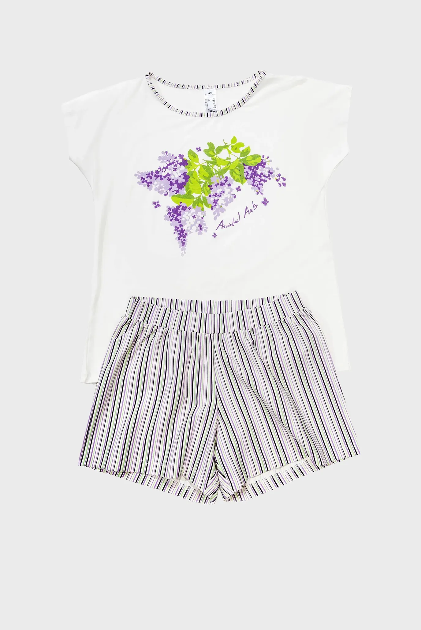 Детская белая пижама (футболка, шорты) 4