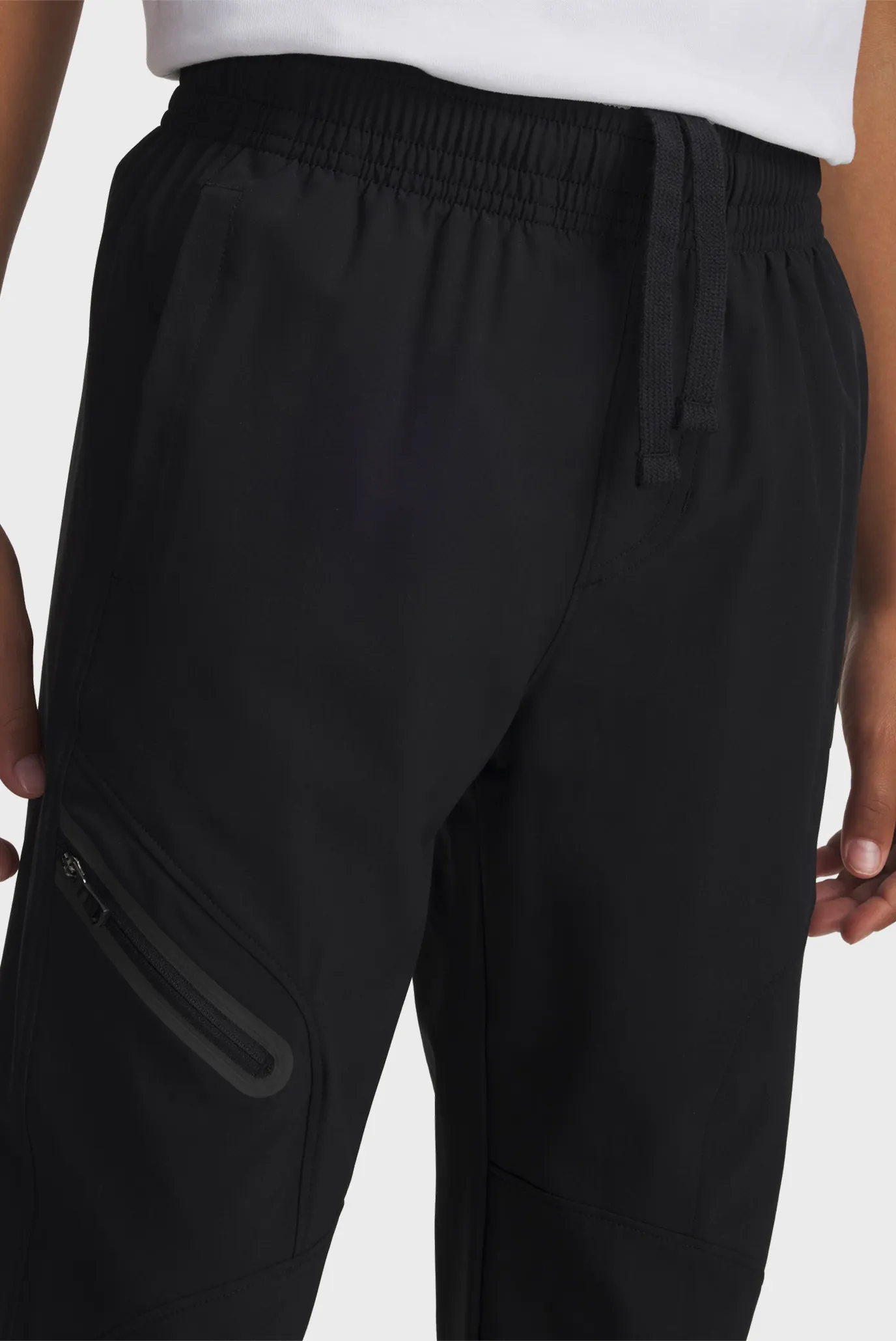 Дитячі чорні спортивні штани UA B Unstoppable Wvn Jgr 4